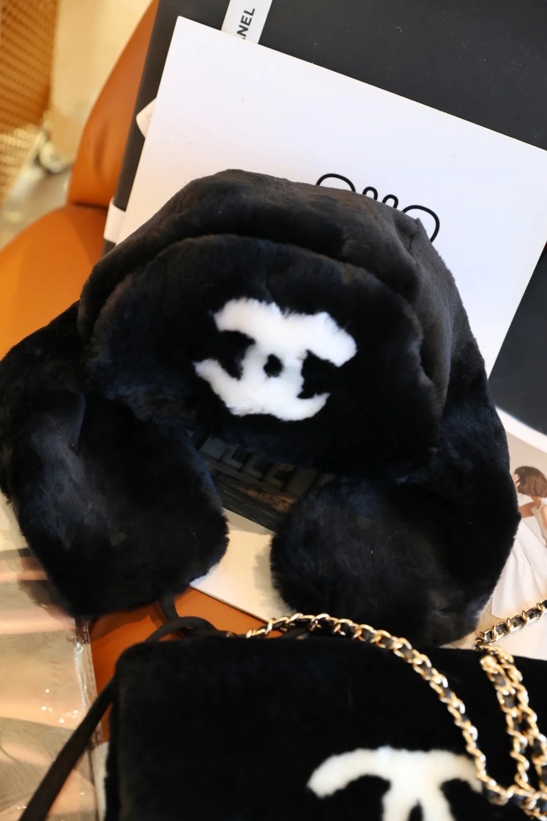 Головные Уборы Chanel 2273347