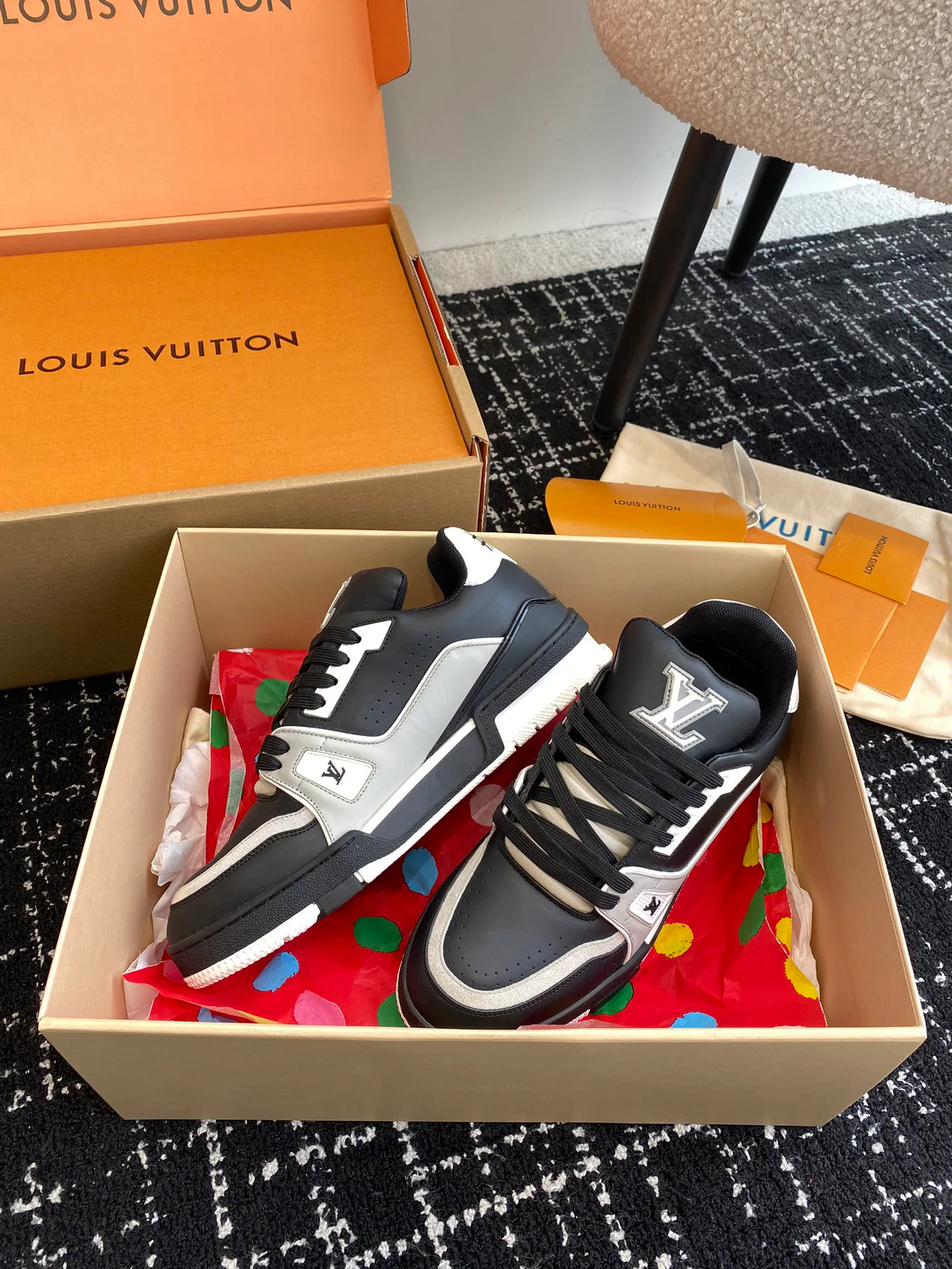 Кроссовки Женские Louis Vuitton 5790869