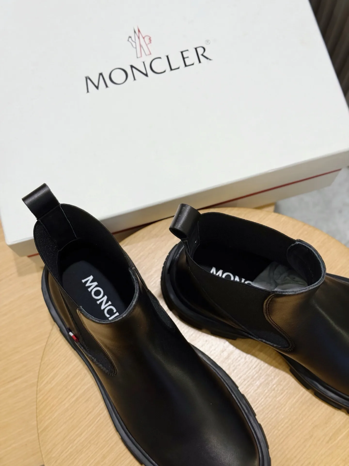 Ботинки Мужские Moncler 19423335