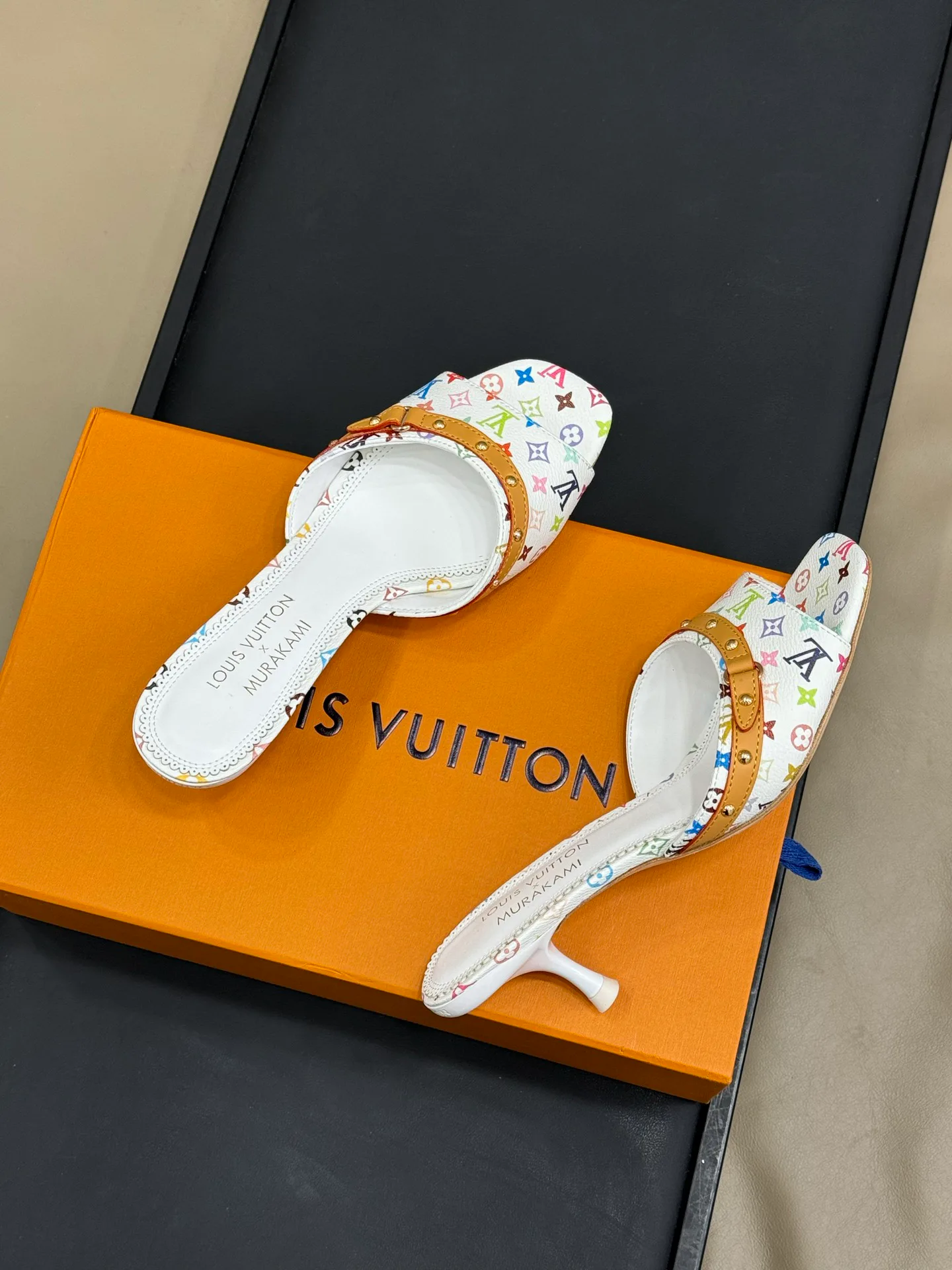 Туфли Женские Louis Vuitton 11581919