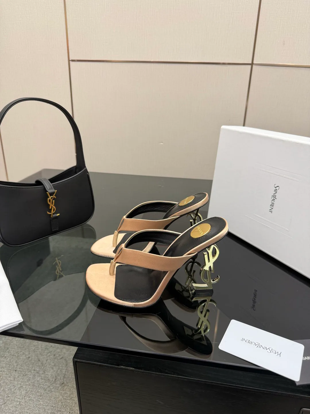 Босоножки Женские Saint Laurent 9632691