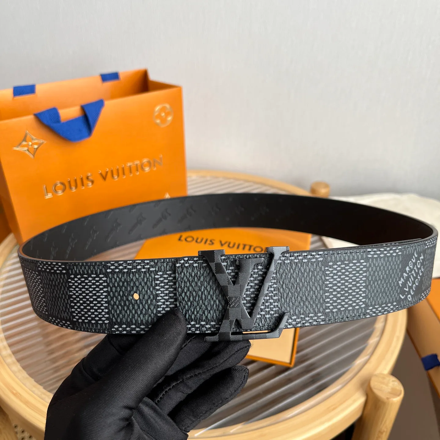 Ремни Louis Vuitton 10399063