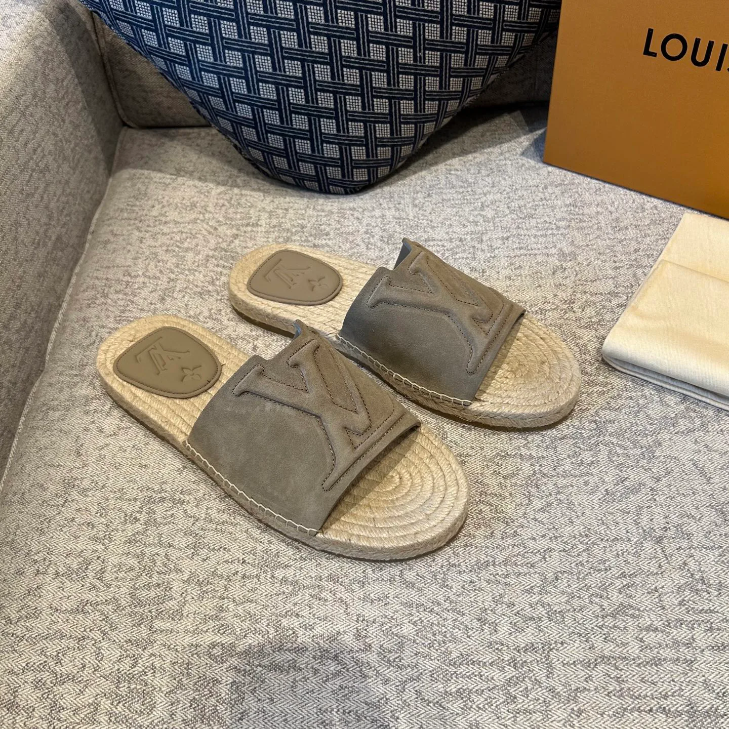 Шлепанцы Мужские Louis Vuitton 460046