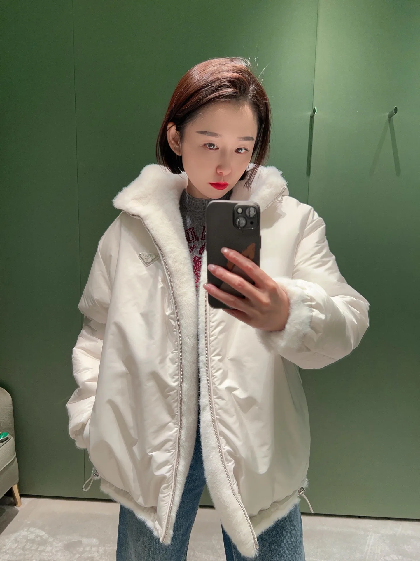 Куртки Женские Prada 679180