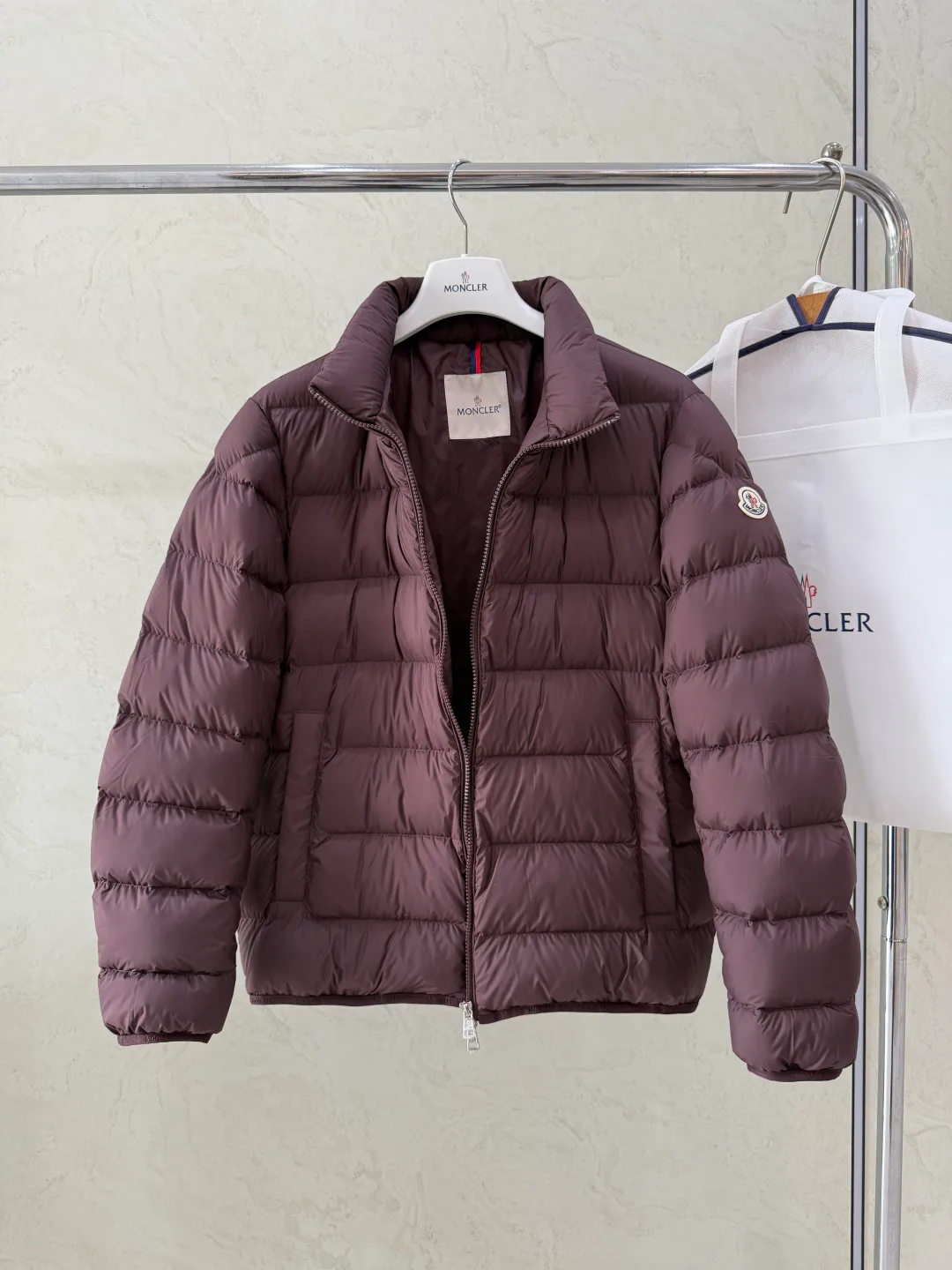 Куртки И Пуховики Женские Moncler 18376090