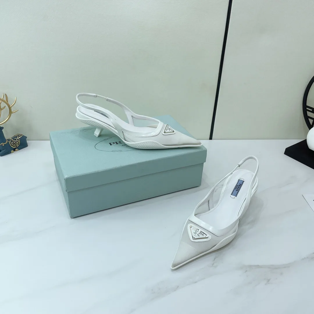 Туфли Женские Prada 10611343