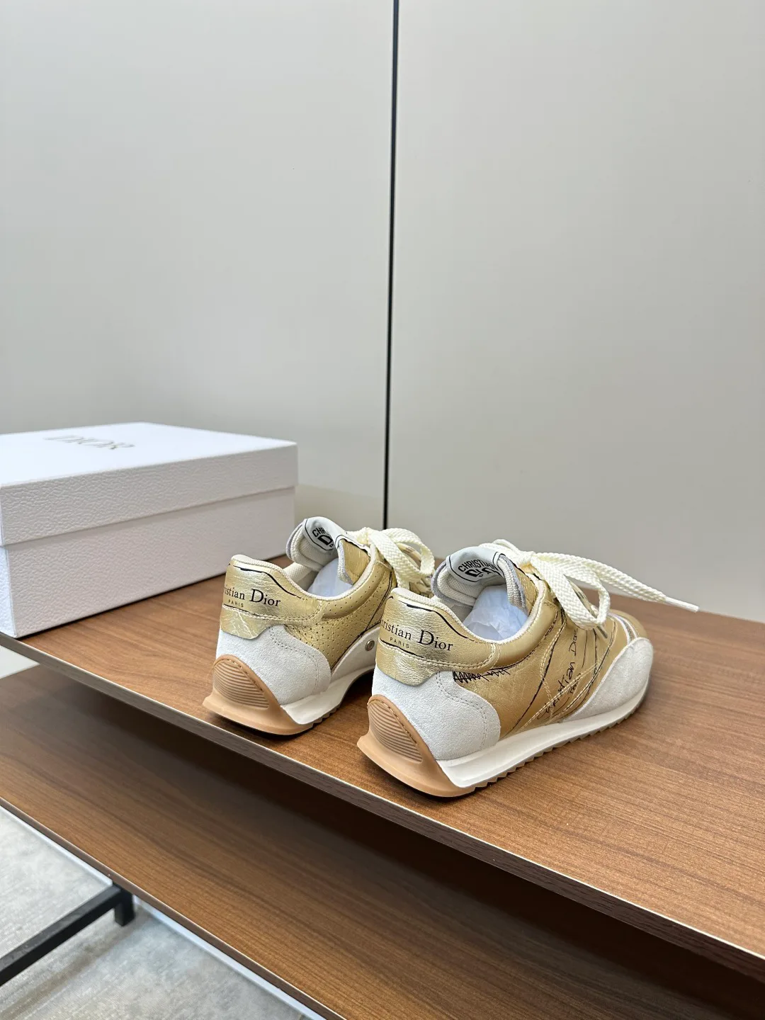 Кроссовки Женские Christian Dior 18616