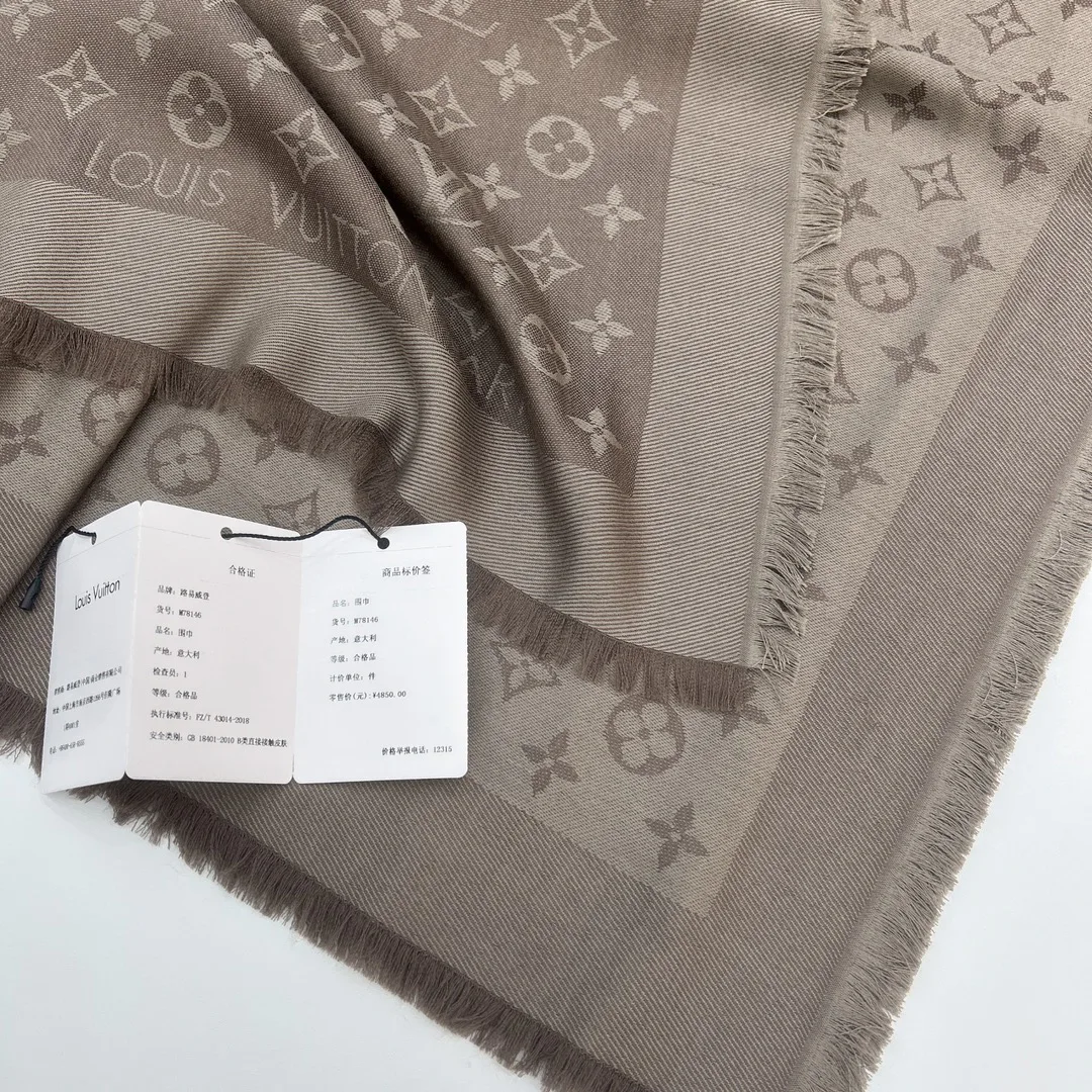 Шарфы Louis Vuitton 18267587