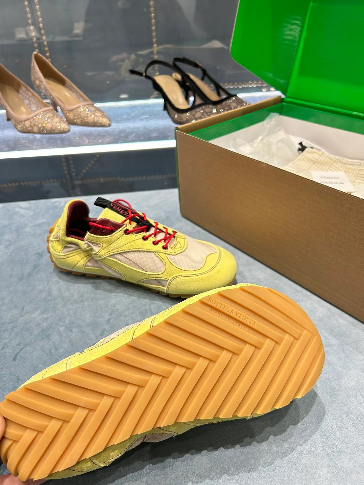 Кроссовки Женские Bottega Veneta 2383443