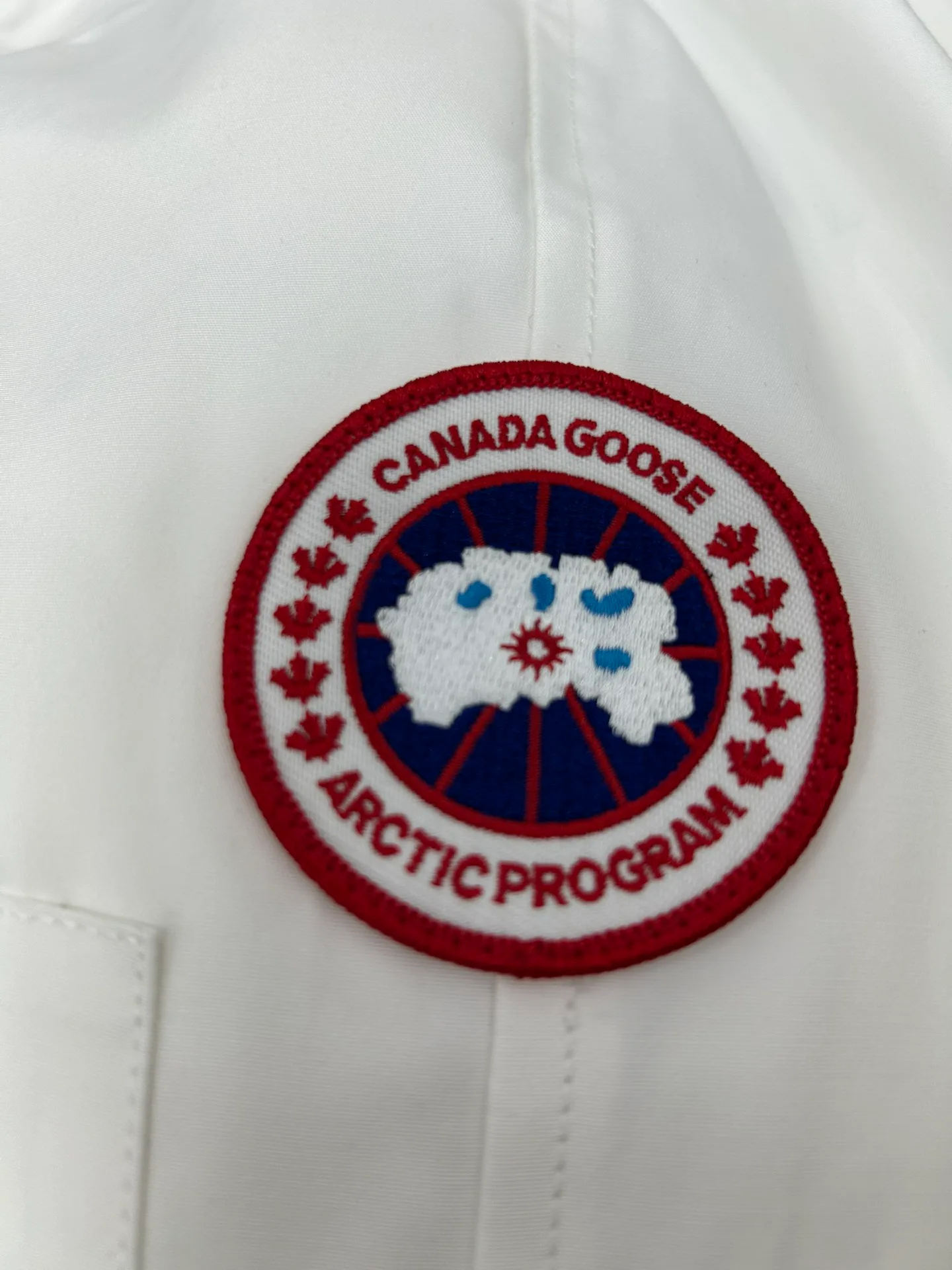 Куртки И Пуховики Женские Canada Goose 231492