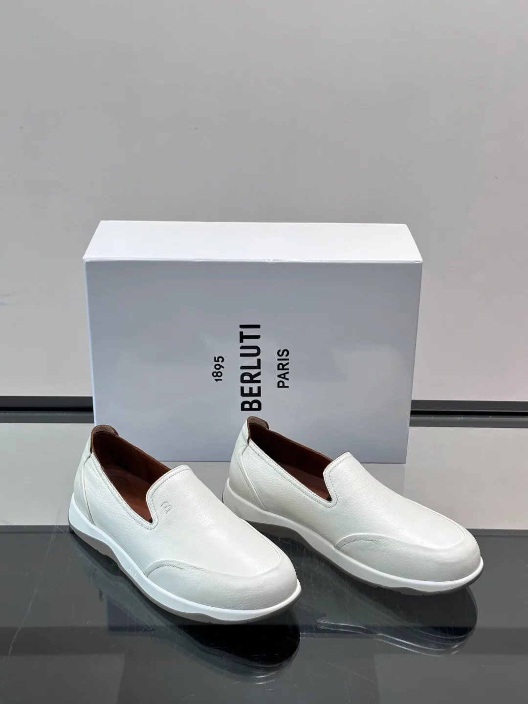 Кроссовки Мужские Berluti 17466982