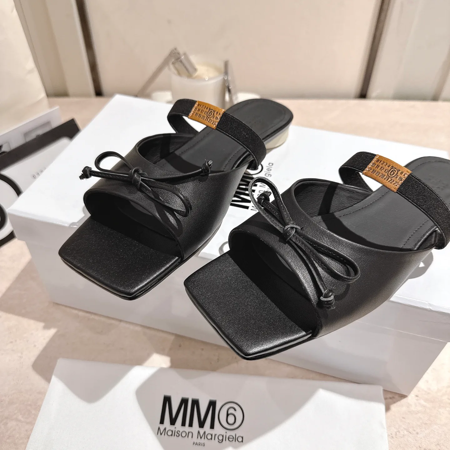 Шлепанцы Женские Maison Margiela 1667509