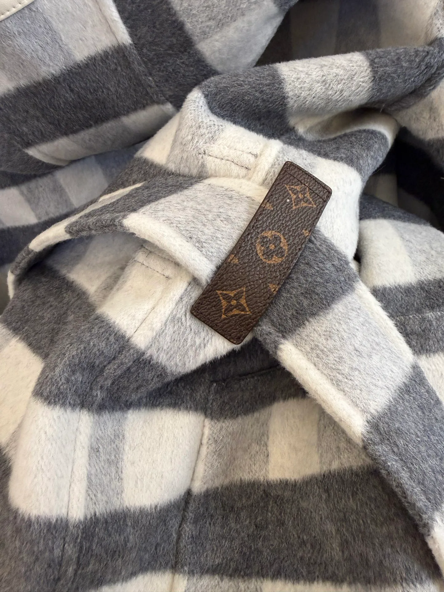 Пальто Женские Louis Vuitton 18594783