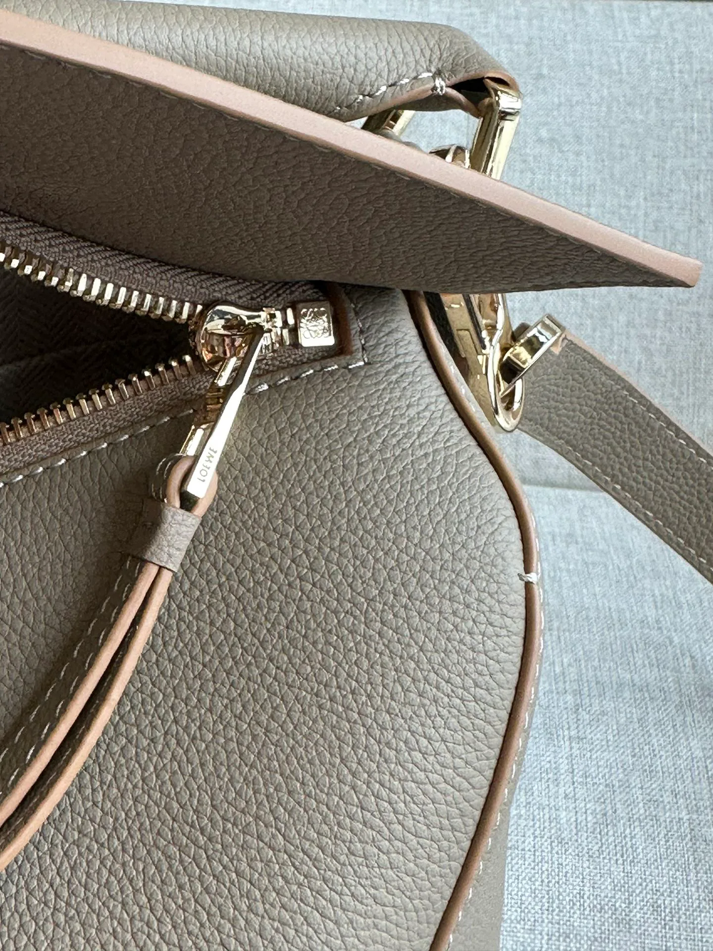 Классические Сумки Женские Loewe 13339548