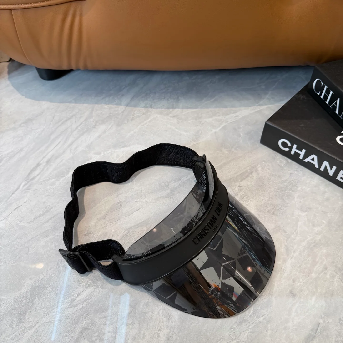 Головные Уборы Christian Dior 13294383