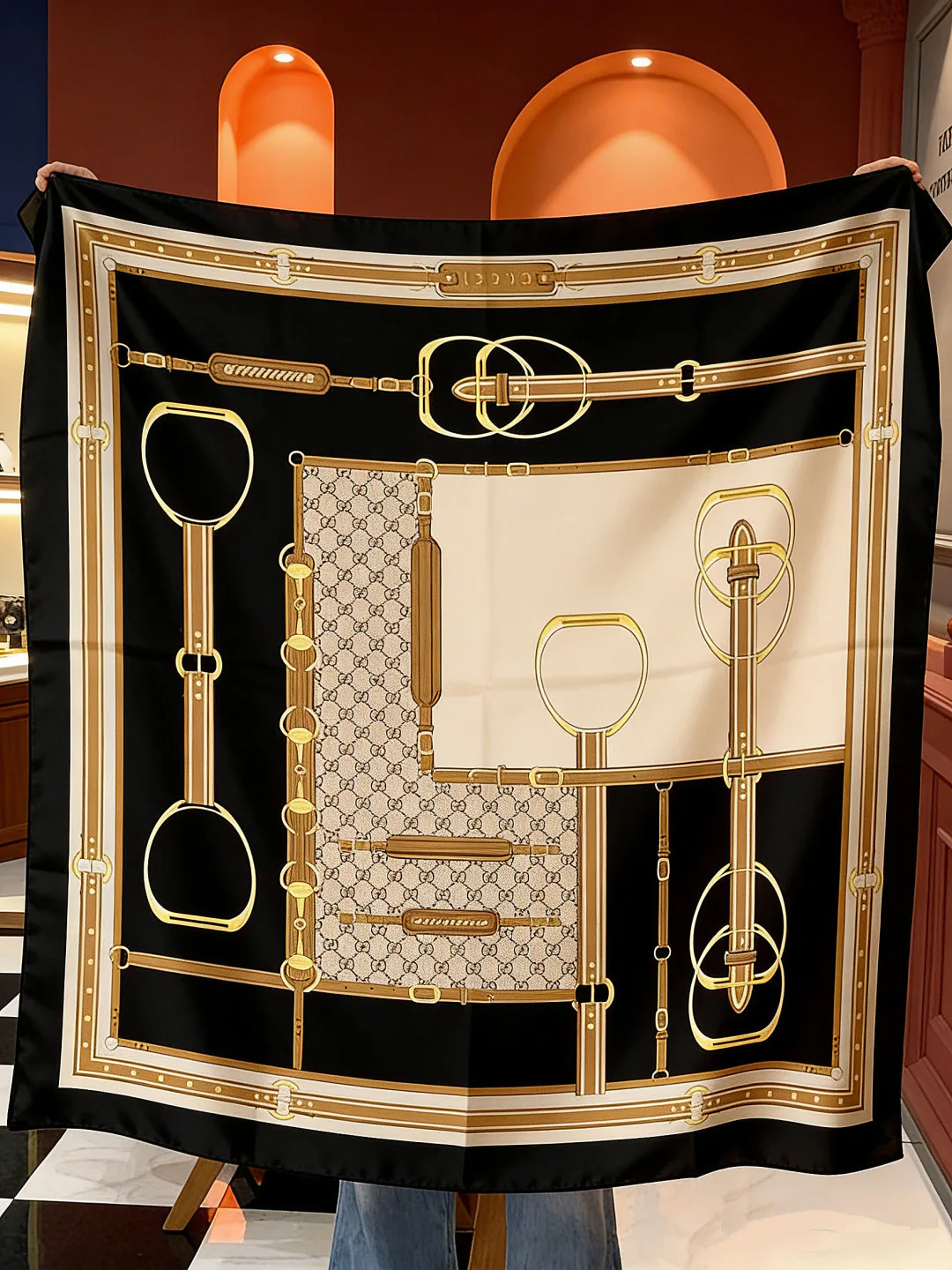 Платки Gucci 1036404