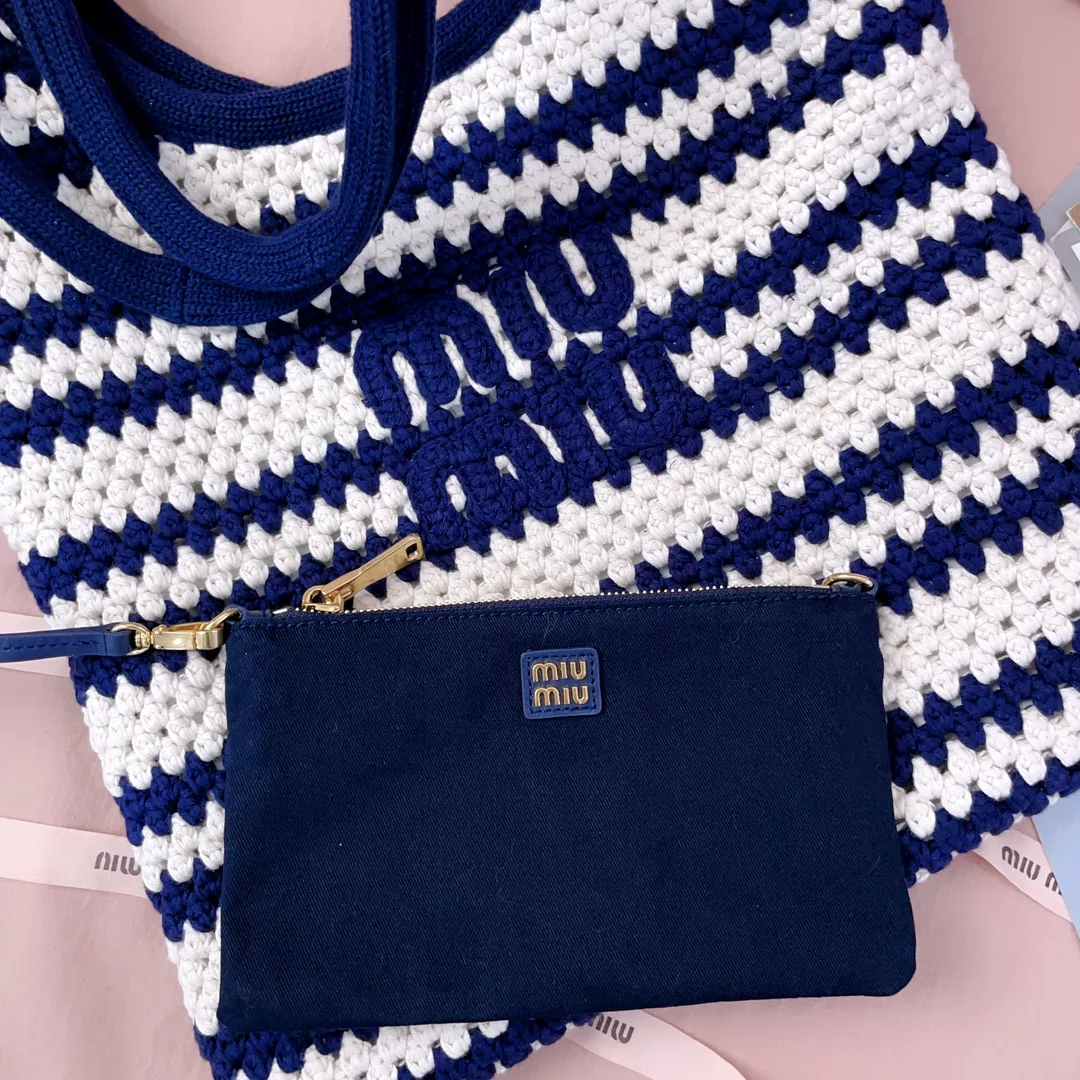 Классические Сумки Женские Miu Miu 445184