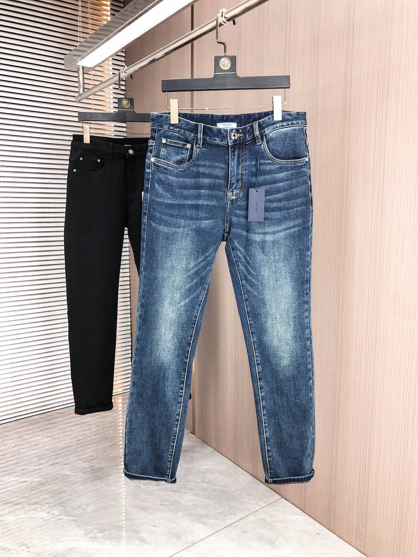Джинсы Женские Prada 10186873