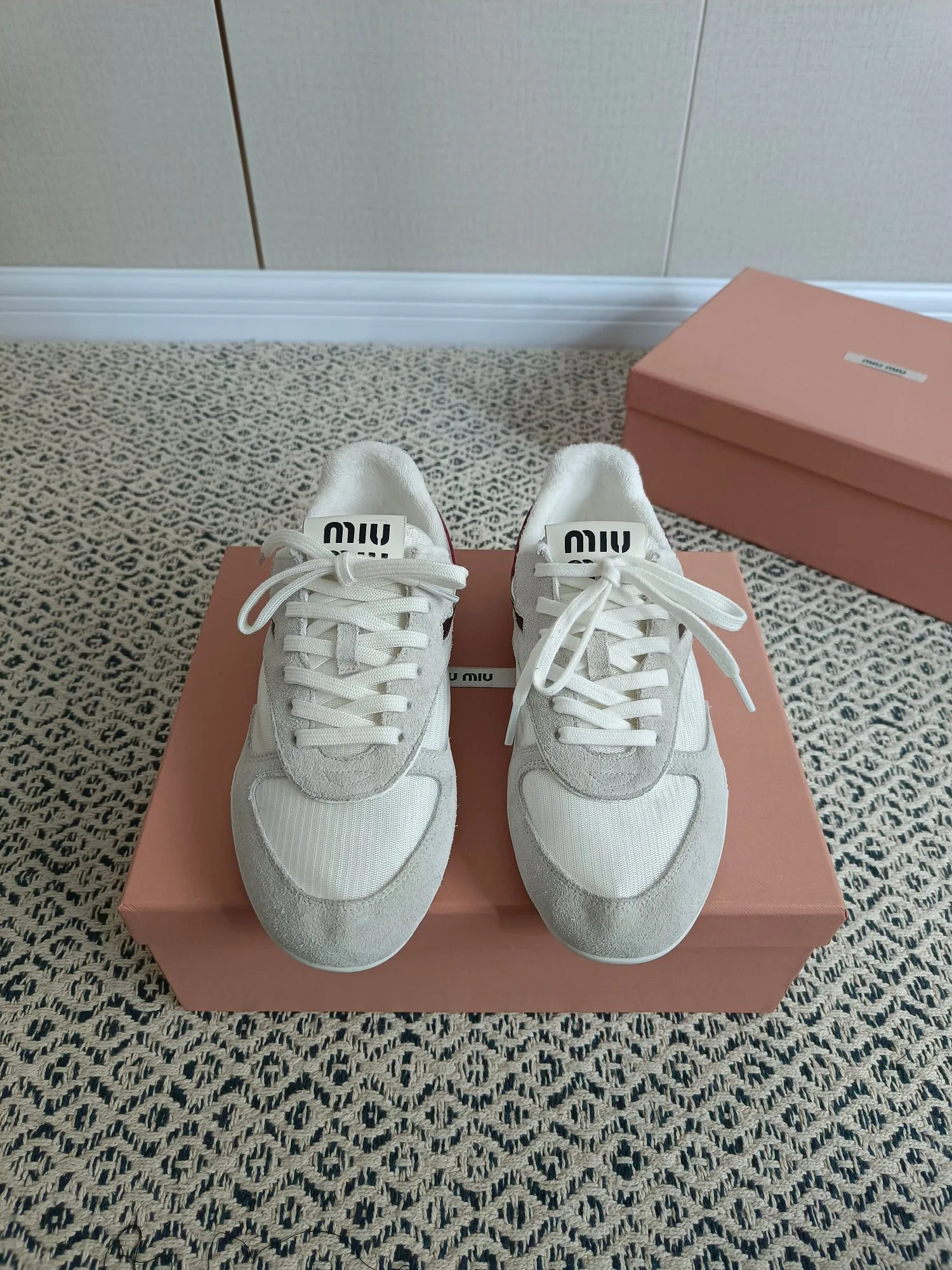 Кроссовки Женские Miu Miu 18273955