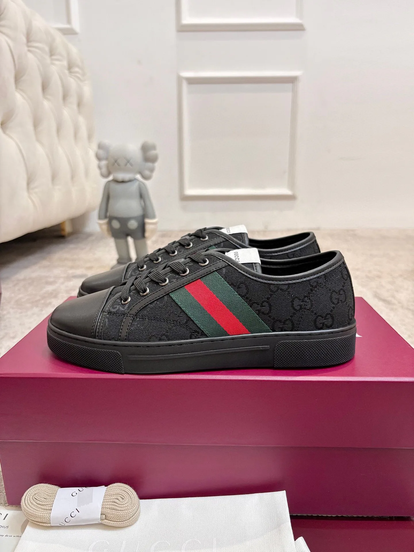 Кроссовки Женские Gucci 18901600
