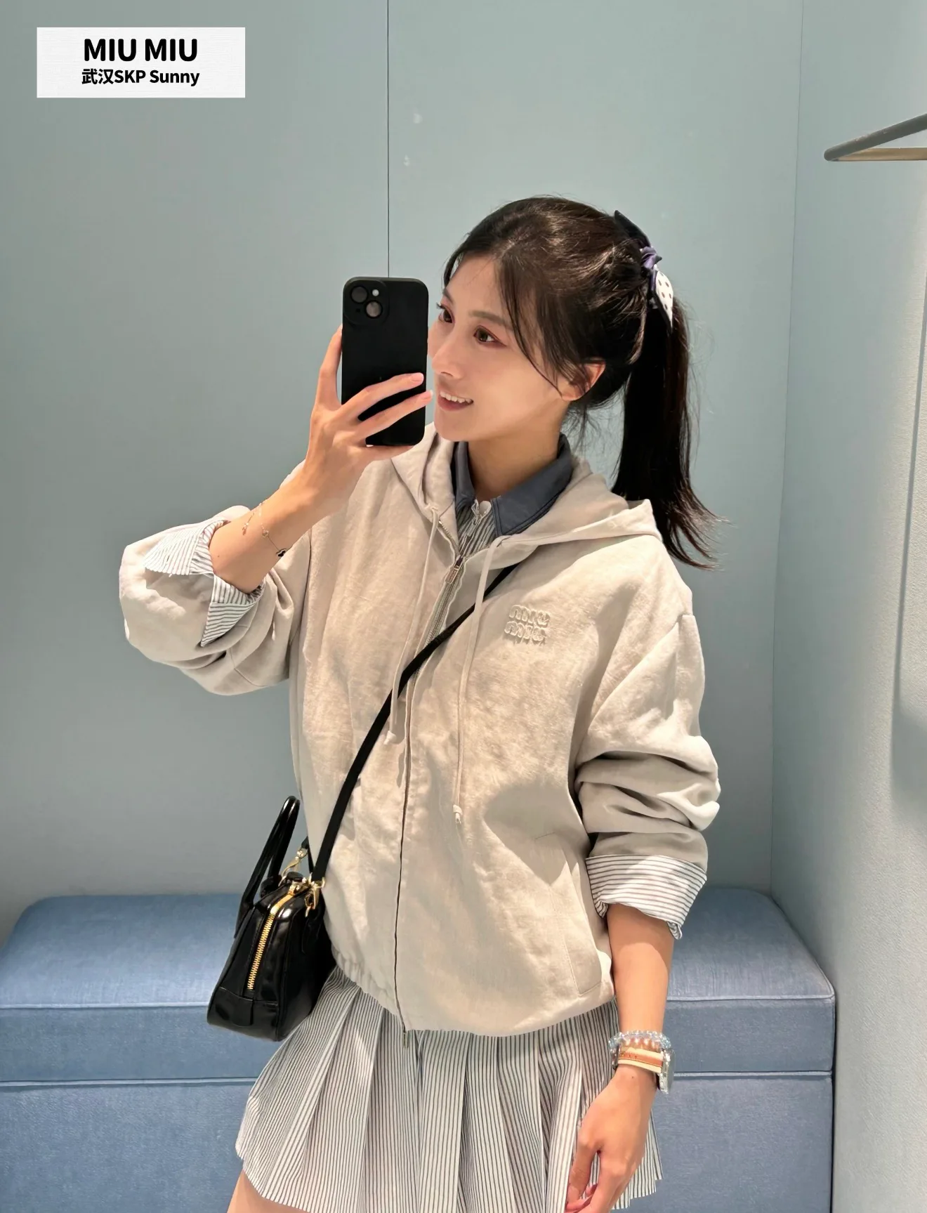 Куртки И Пуховики Женские Miu Miu 18113728