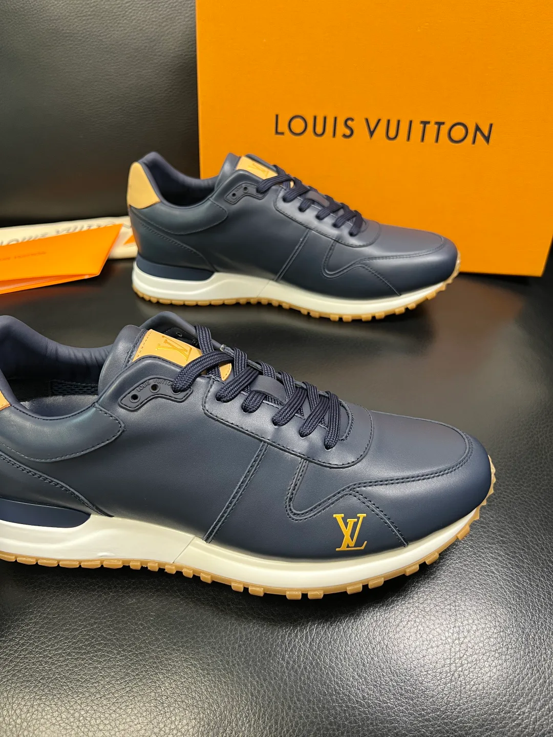 Кроссовки Мужские Louis Vuitton 1498267