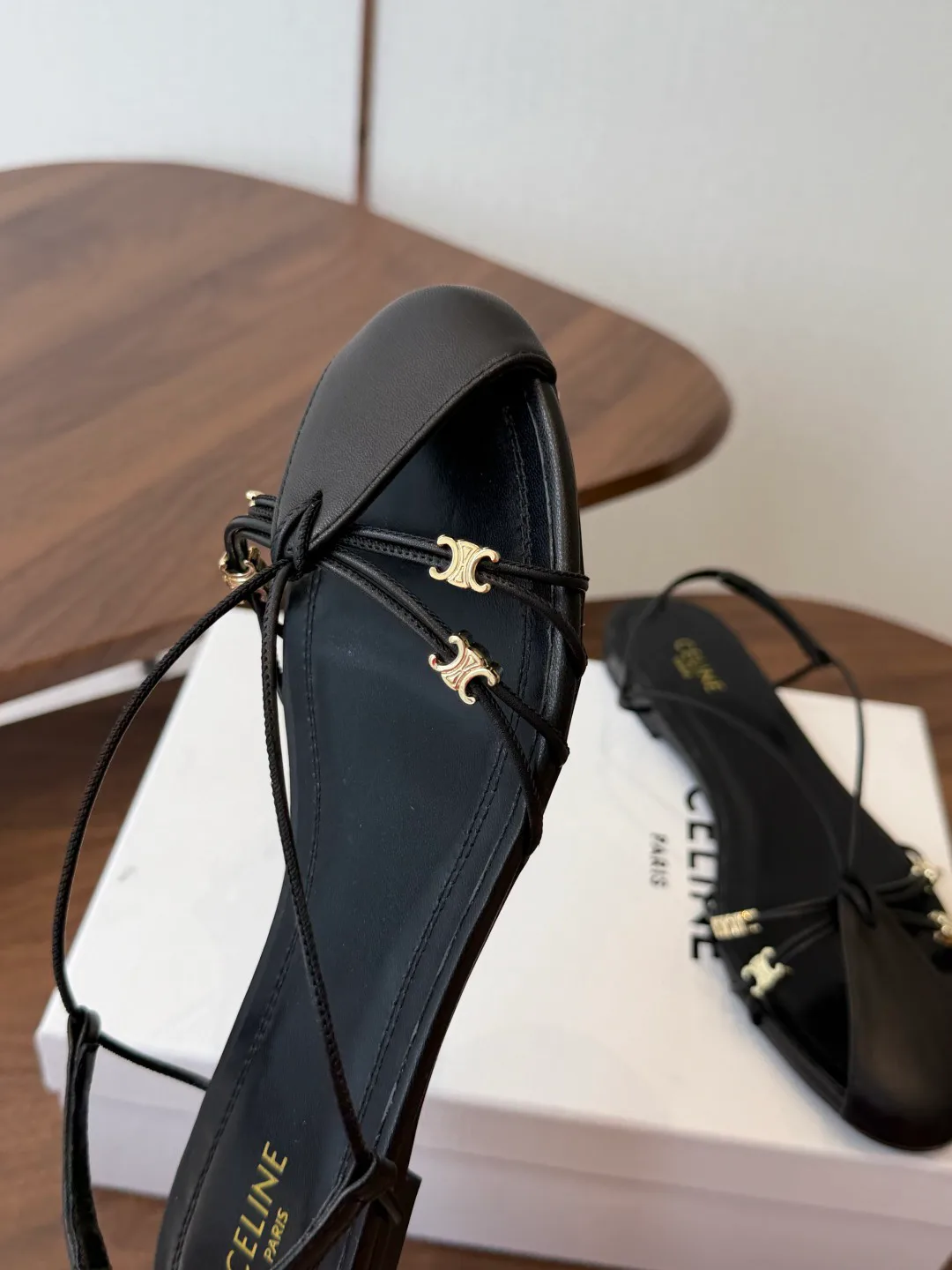 Босоножки Женские Celine 17908939