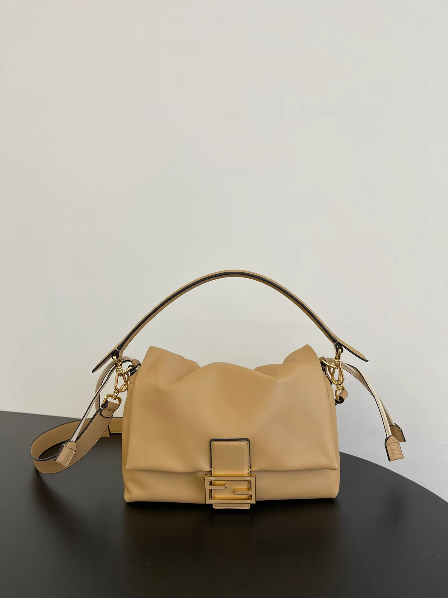 Классические Сумки Женские Fendi 13546215