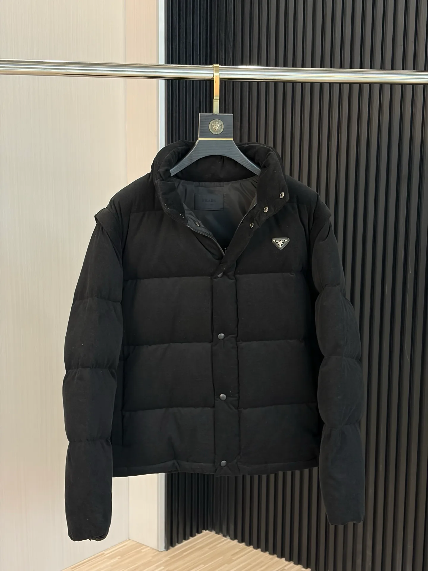 Куртки И Пуховики Мужские Prada 17935315