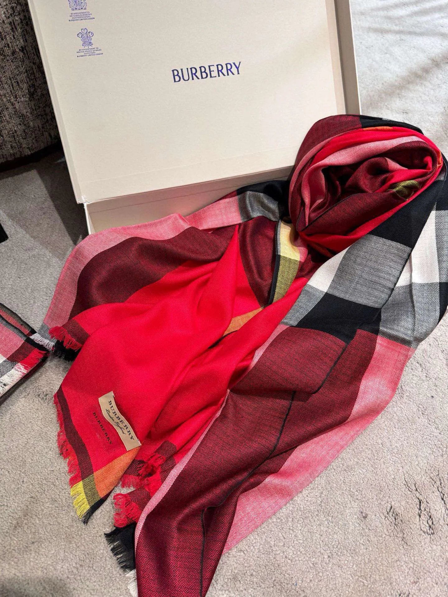 Шарфы Burberry 362065