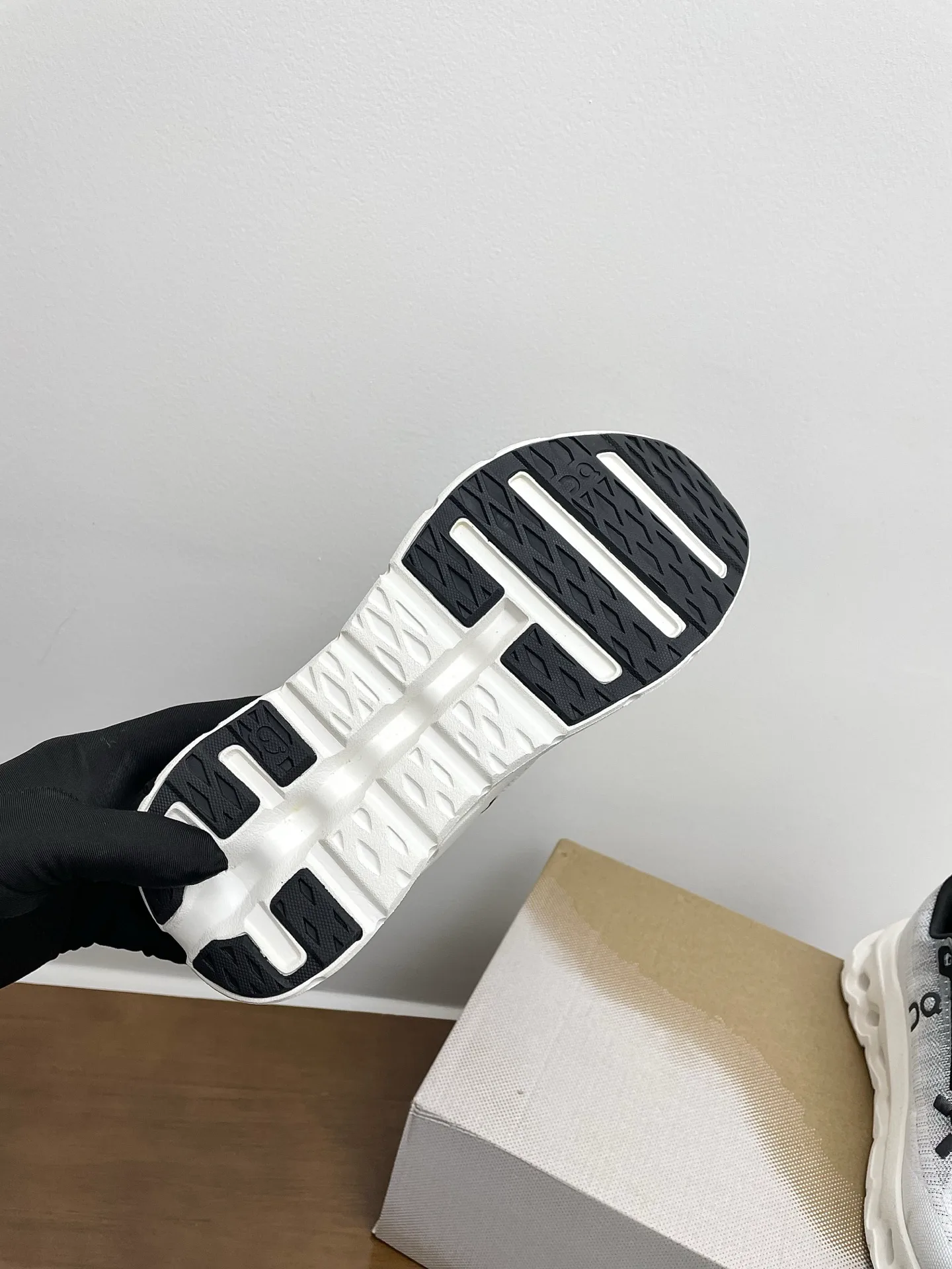 Кроссовки Женские Loewe 3675798