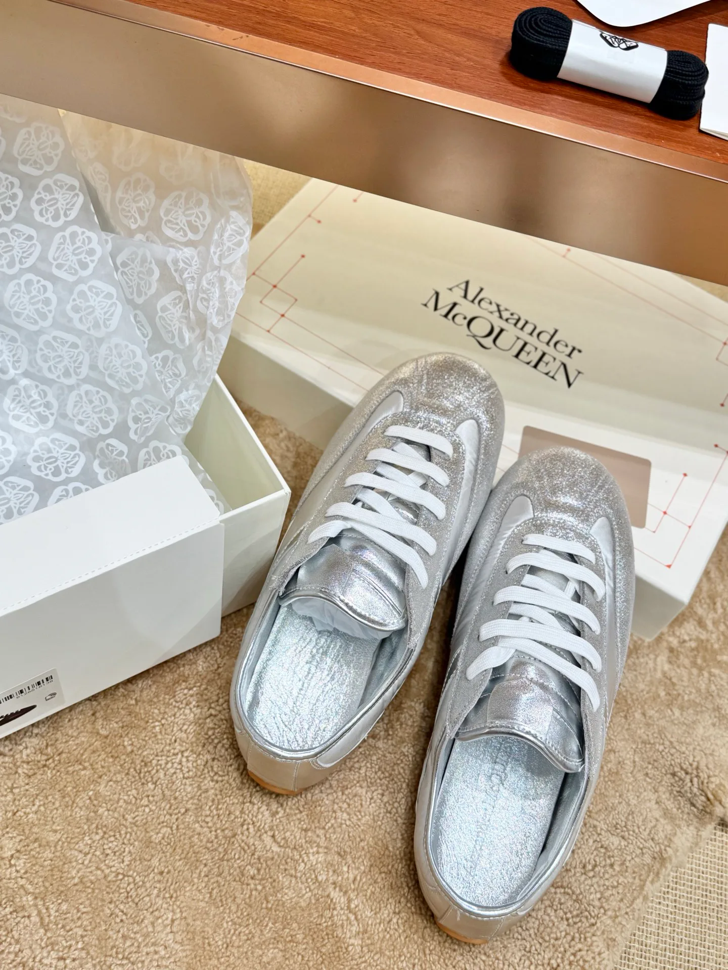 Кроссовки Женские Alexander Mcqueen 14182699