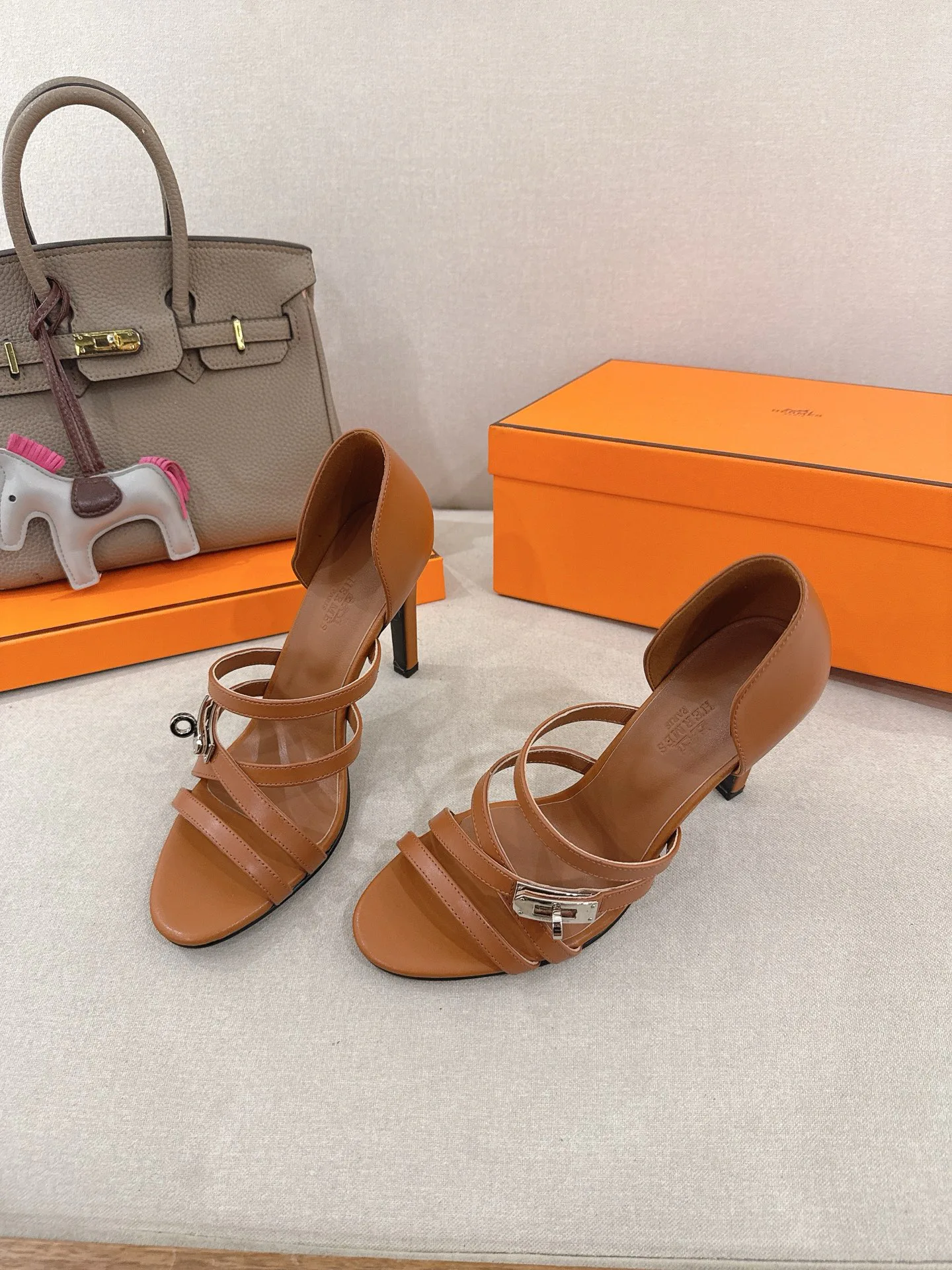 Босоножки Женские Hermes 10847636