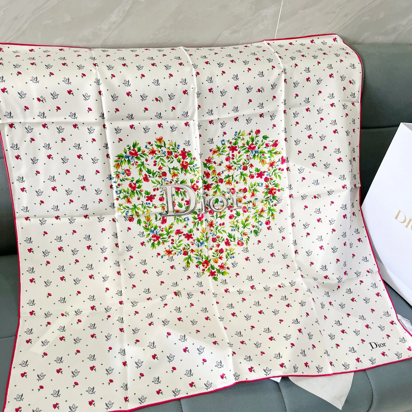 Платки Christian Dior 13560888