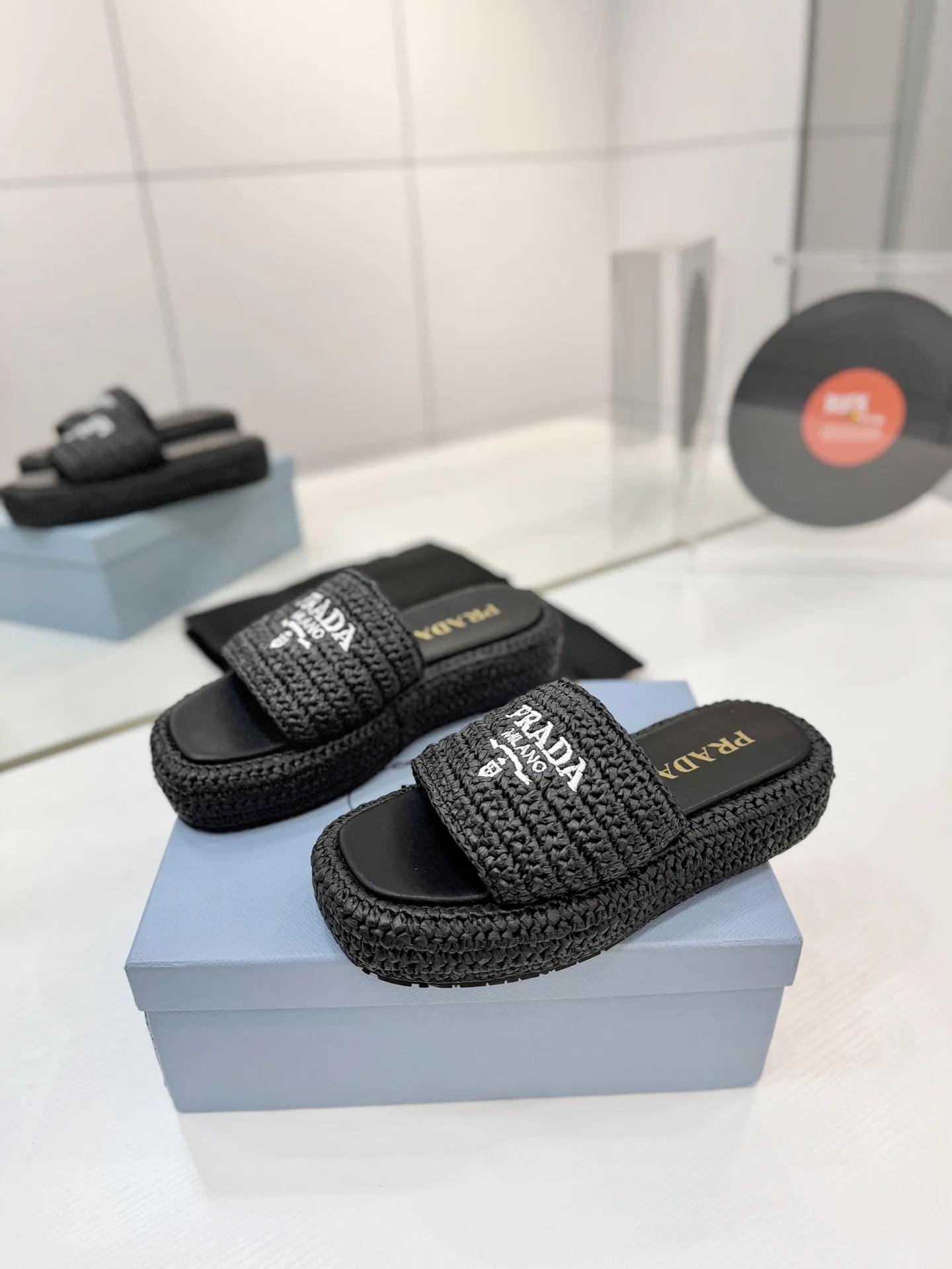 Сандалии Женские Prada 9535153