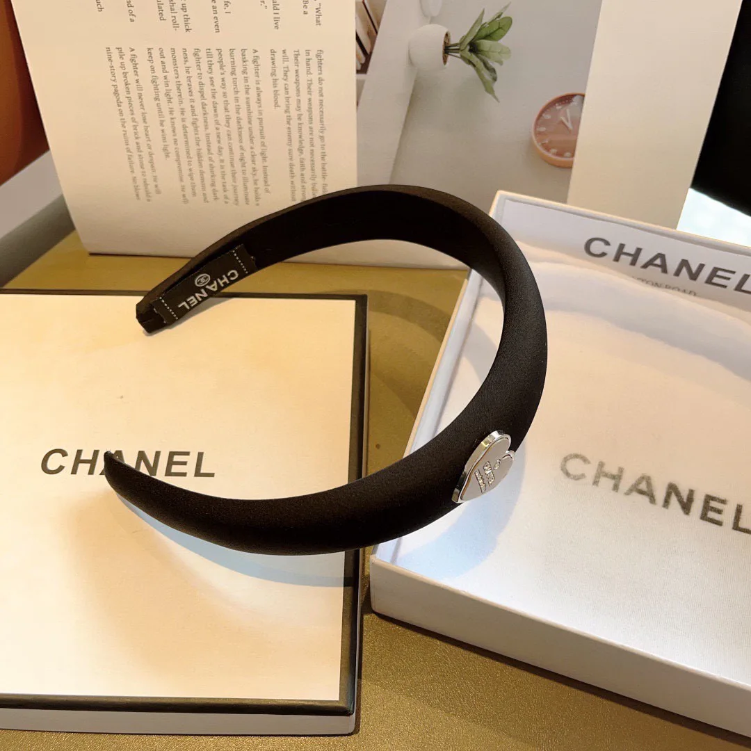 Головные Уборы Chanel 4715936