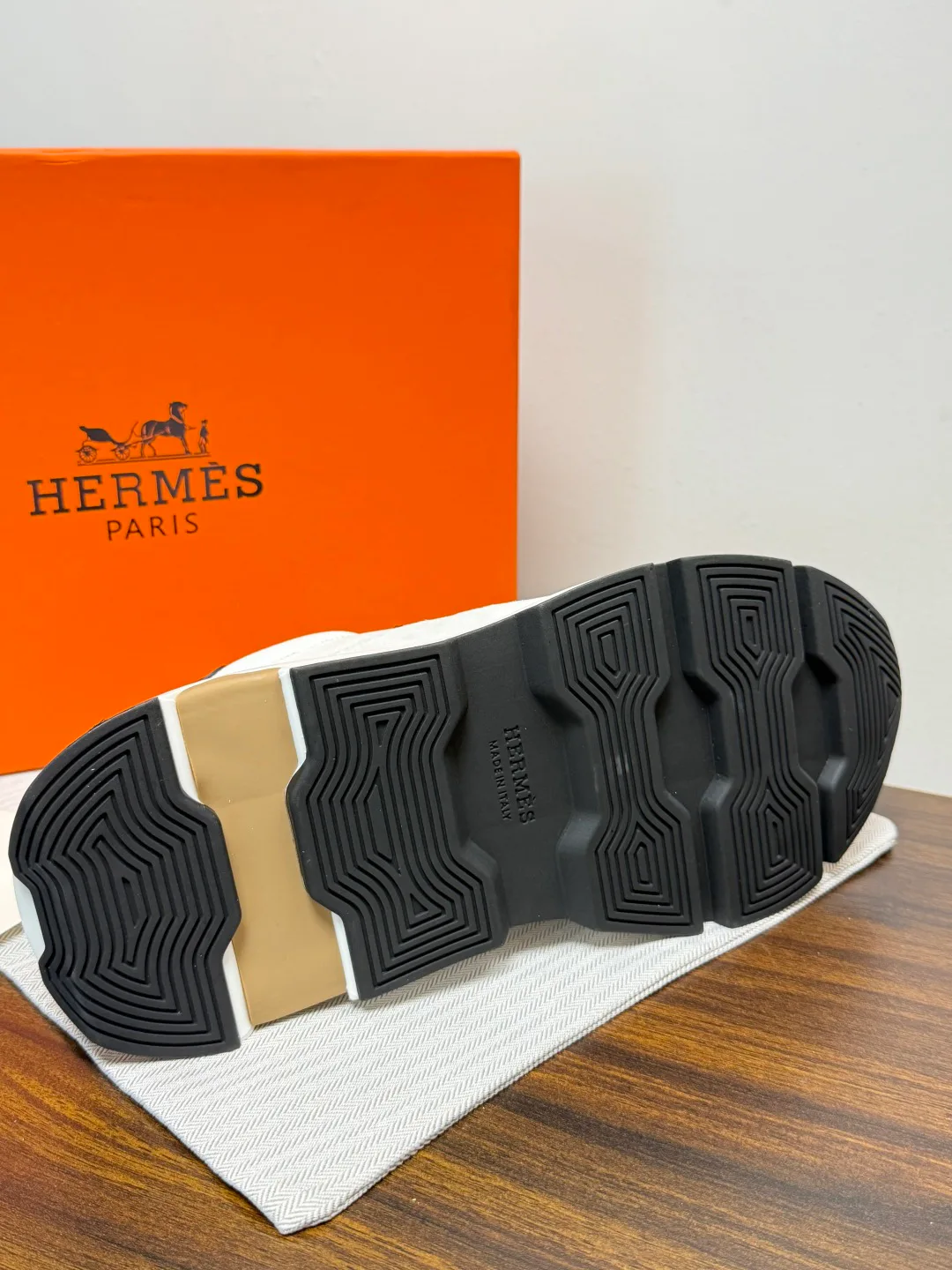 Кроссовки Мужские Hermes 19147605
