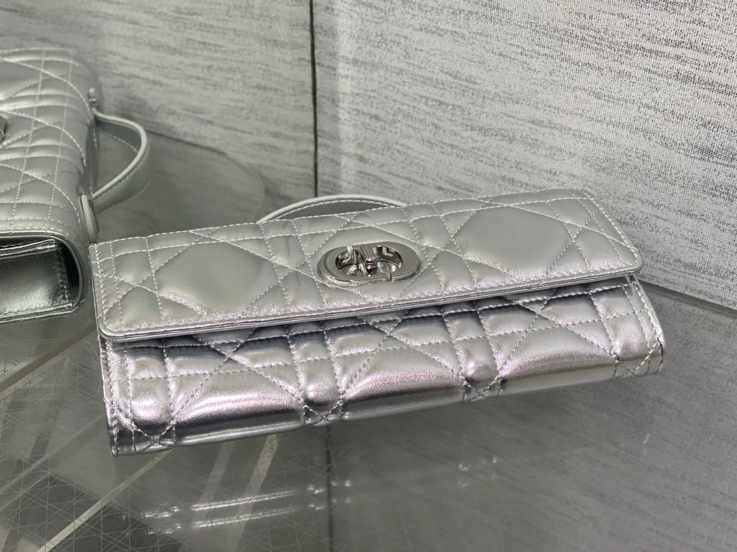Клатчи Женские Christian Dior 11412686