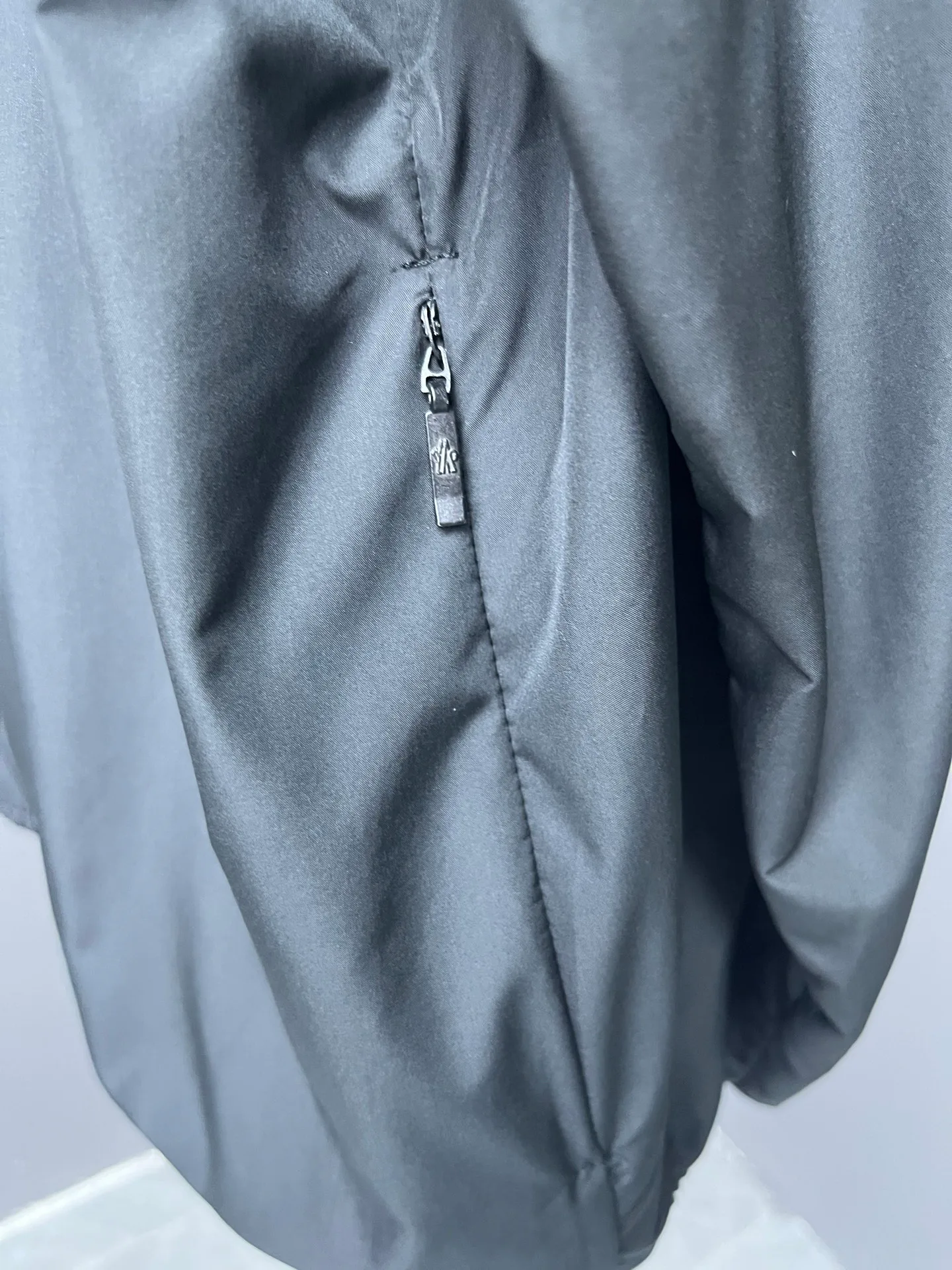 Куртки И Пуховики Женские Moncler 14179717