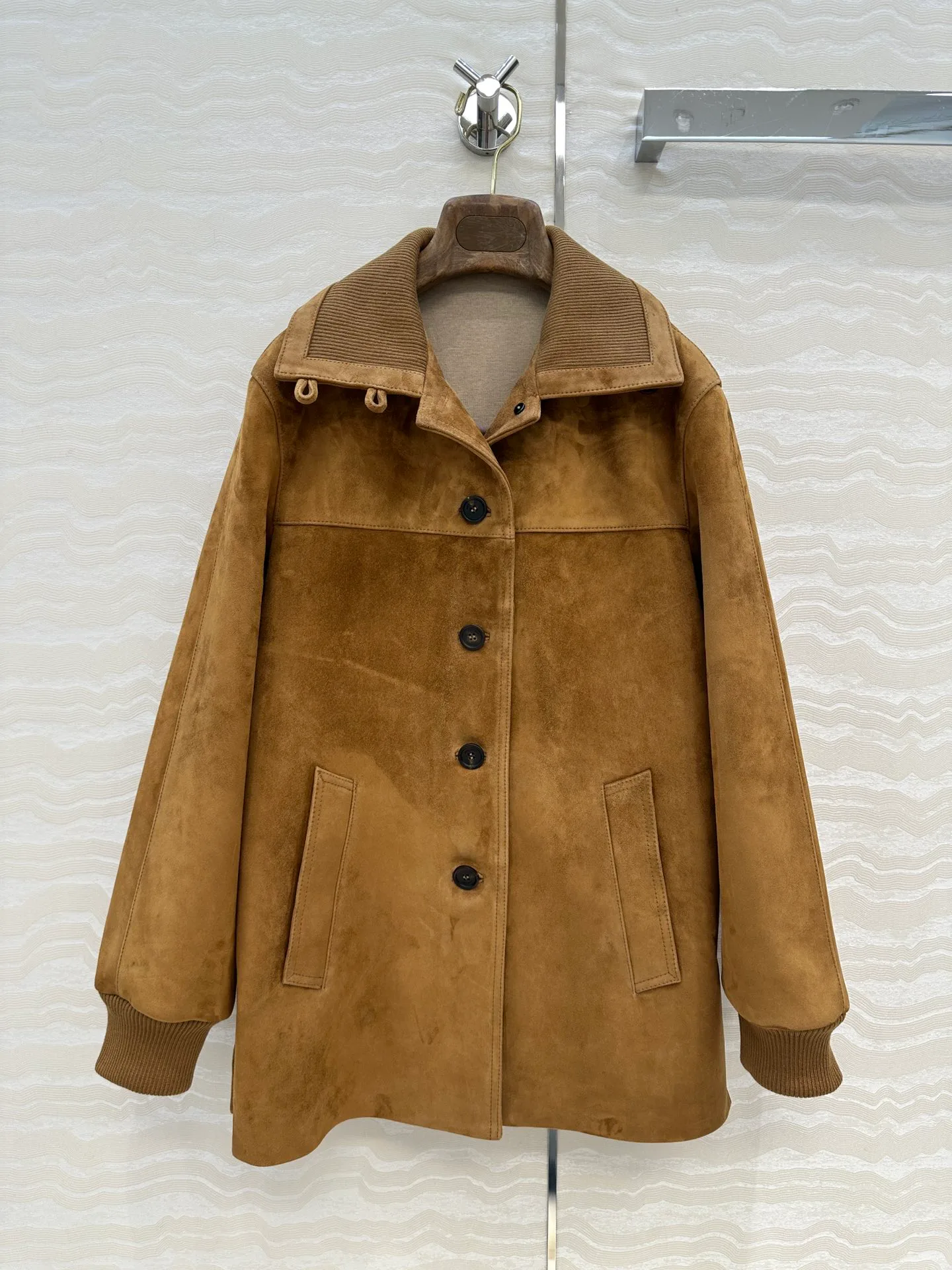 Кожаные Куртки И Дублёнки Женские Loro Piana 11600805
