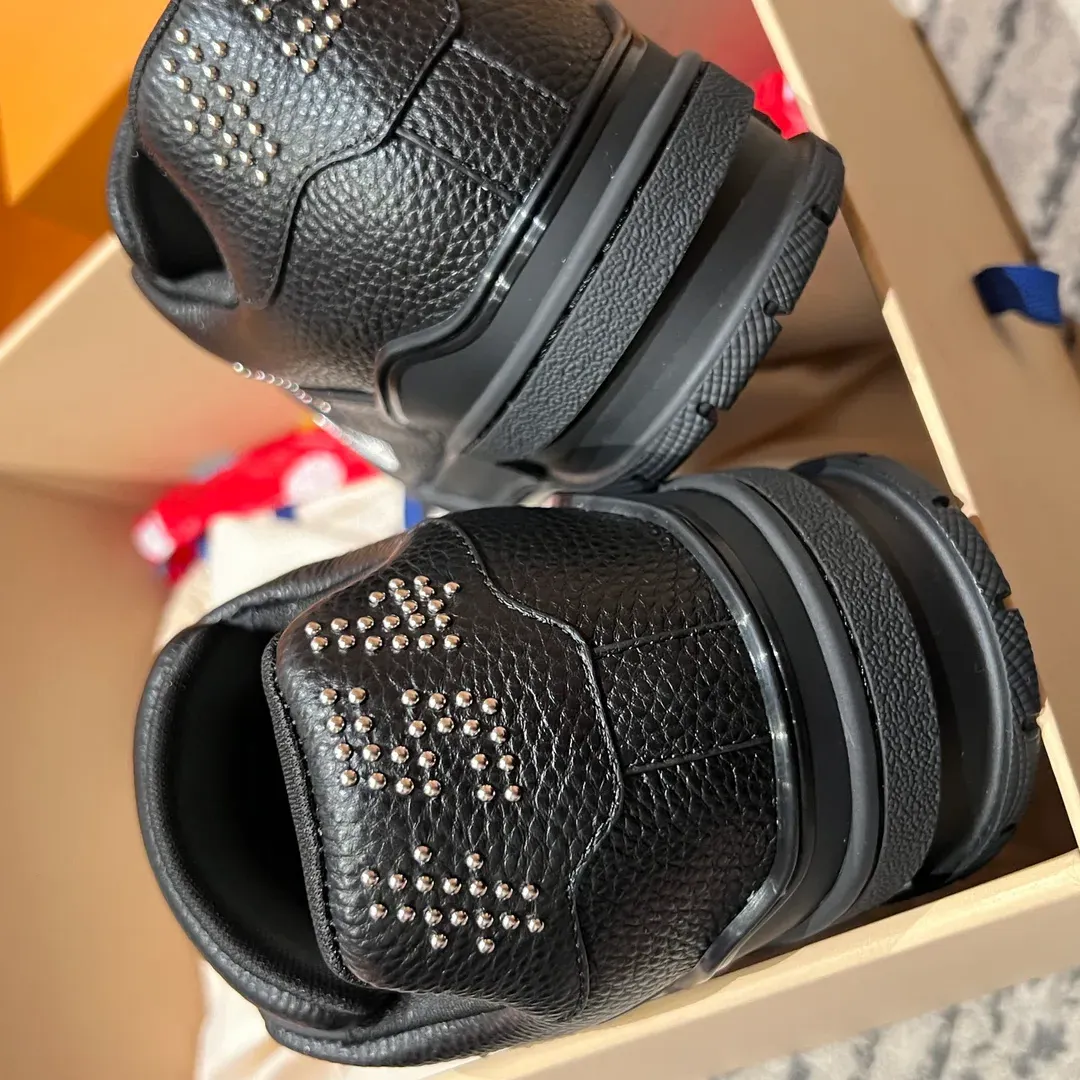 Кроссовки Женские Louis Vuitton 422394