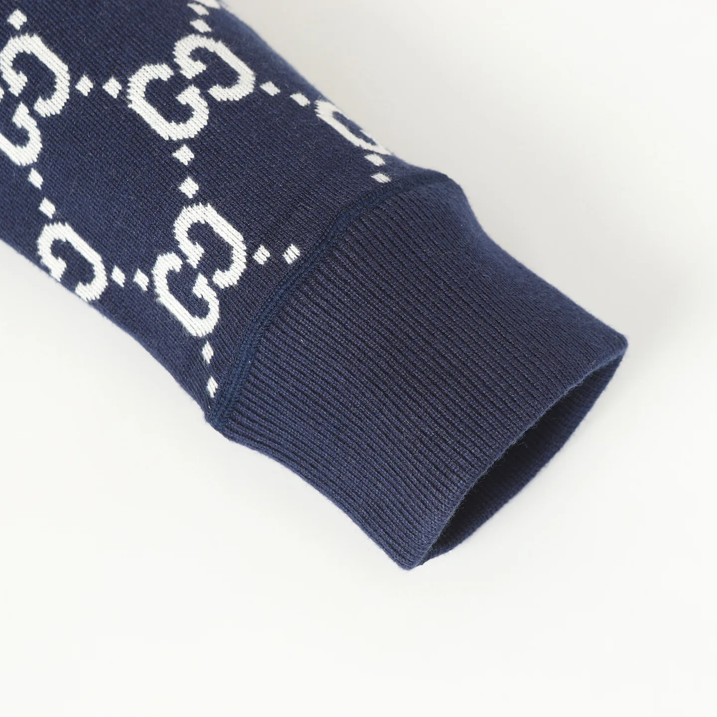 Джемперы И Свитеры Мужские Gucci 116511