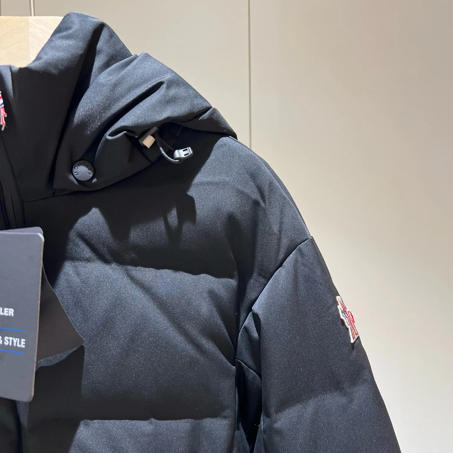 Куртки И Пуховики Женские Moncler 18336961