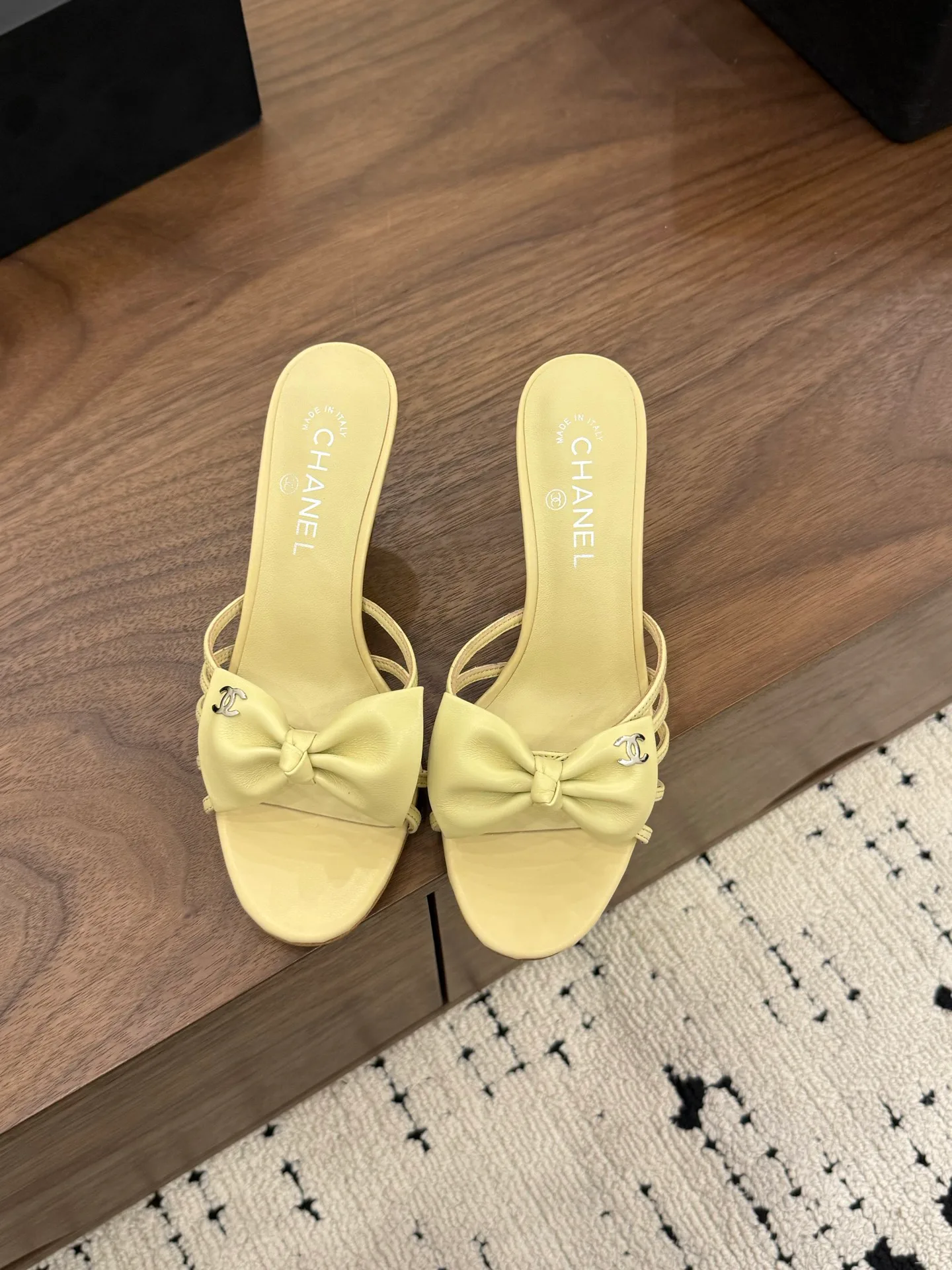 Сандалии Женские Chanel 13444896