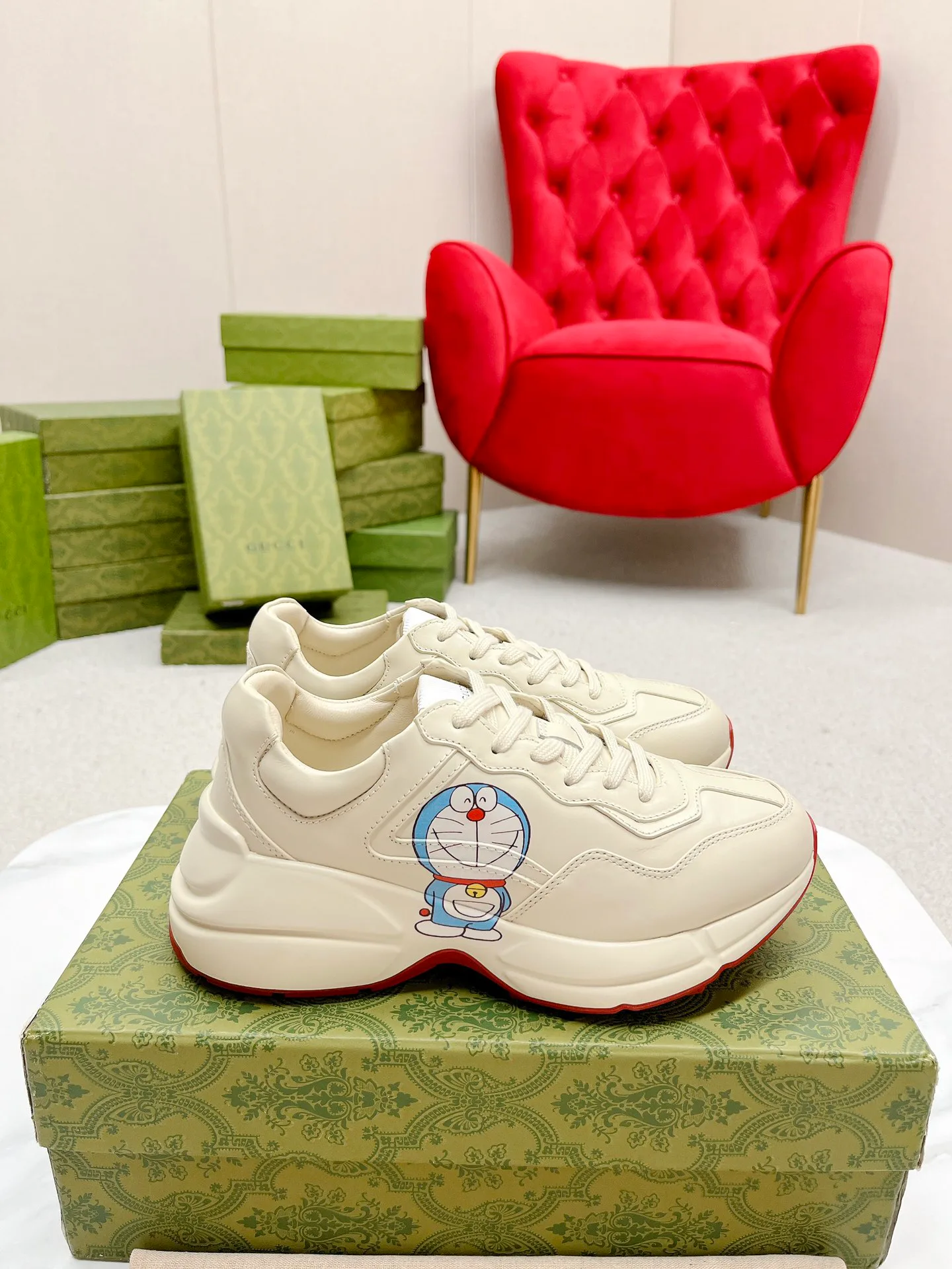 Кроссовки Женские Gucci 989682