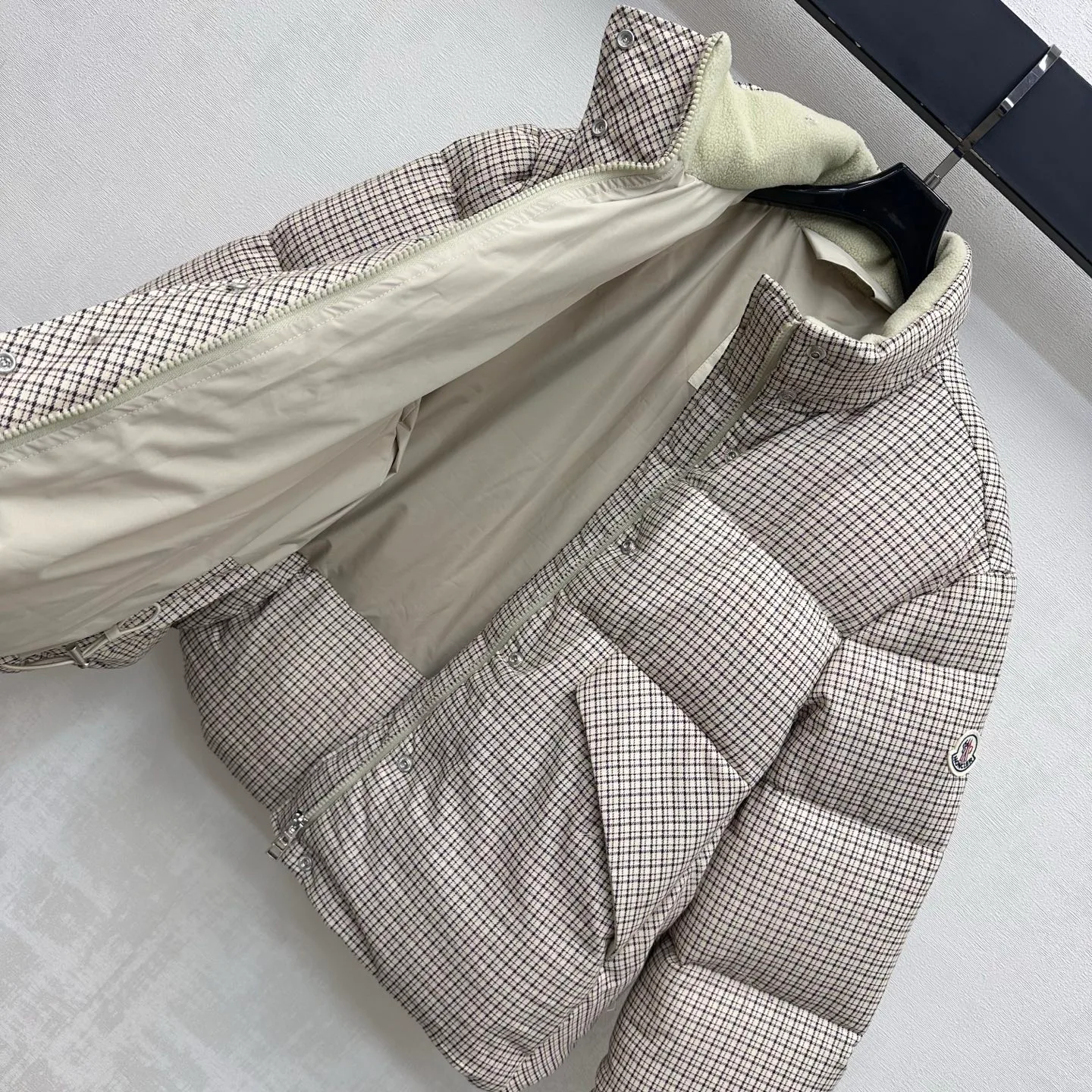 Куртки И Пуховики Женские Moncler 18579386