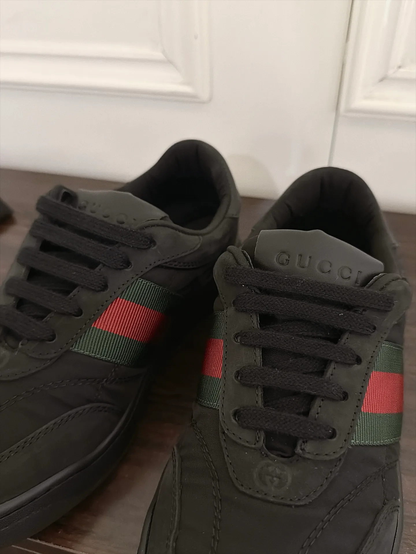 Кроссовки Женские Gucci 18586691