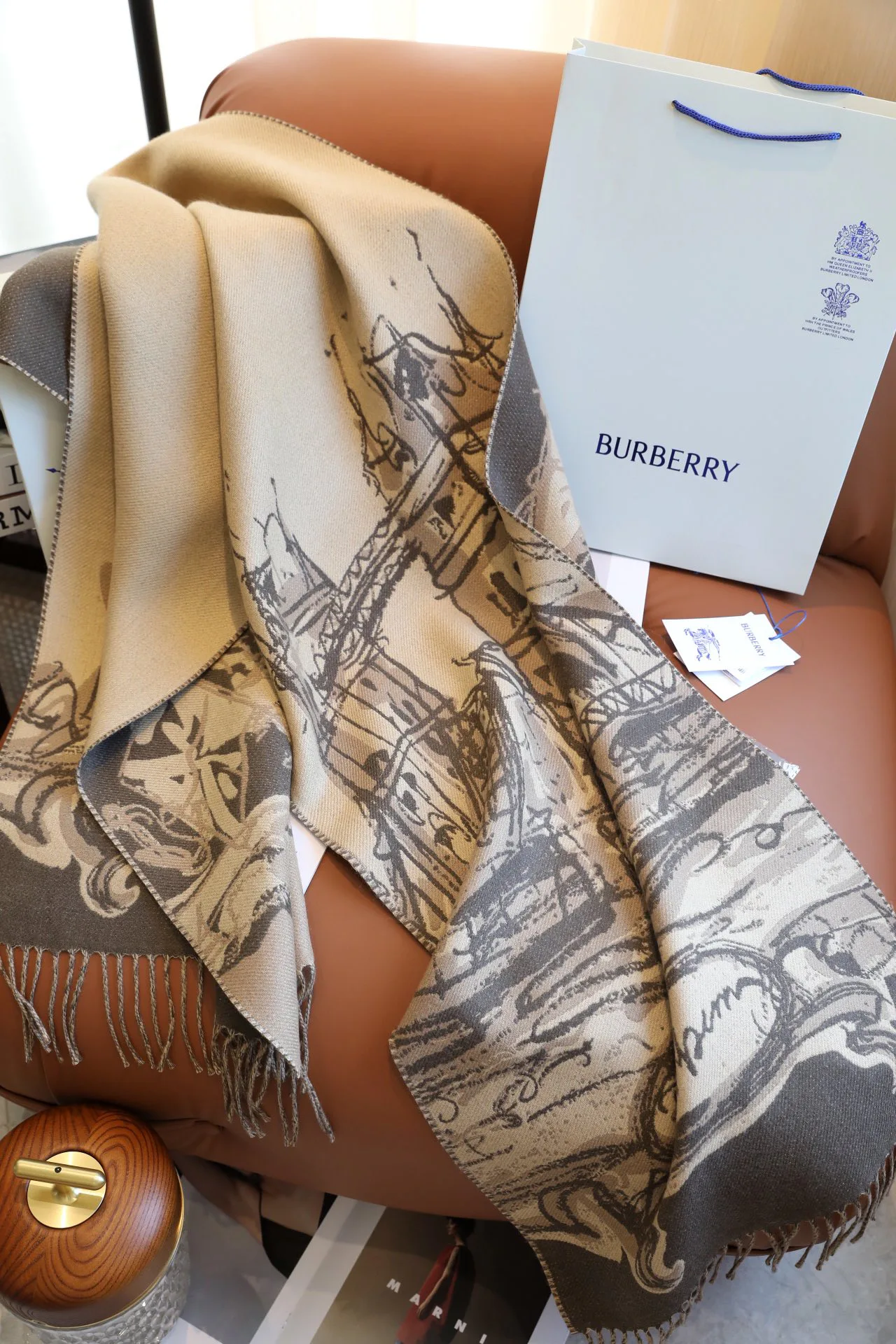 Шарфы Burberry 2273368
