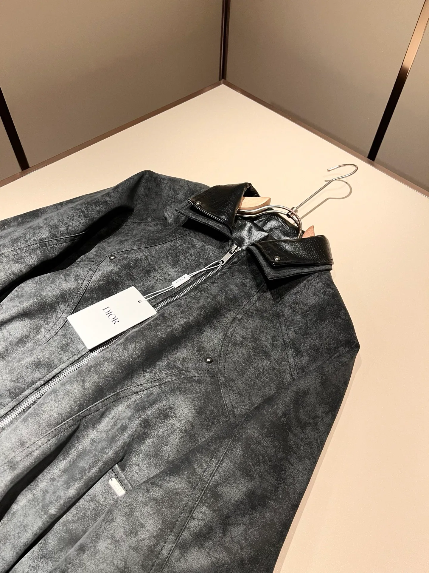 Кожаные Куртки И Дублёнки Мужские Christian Dior 1012329