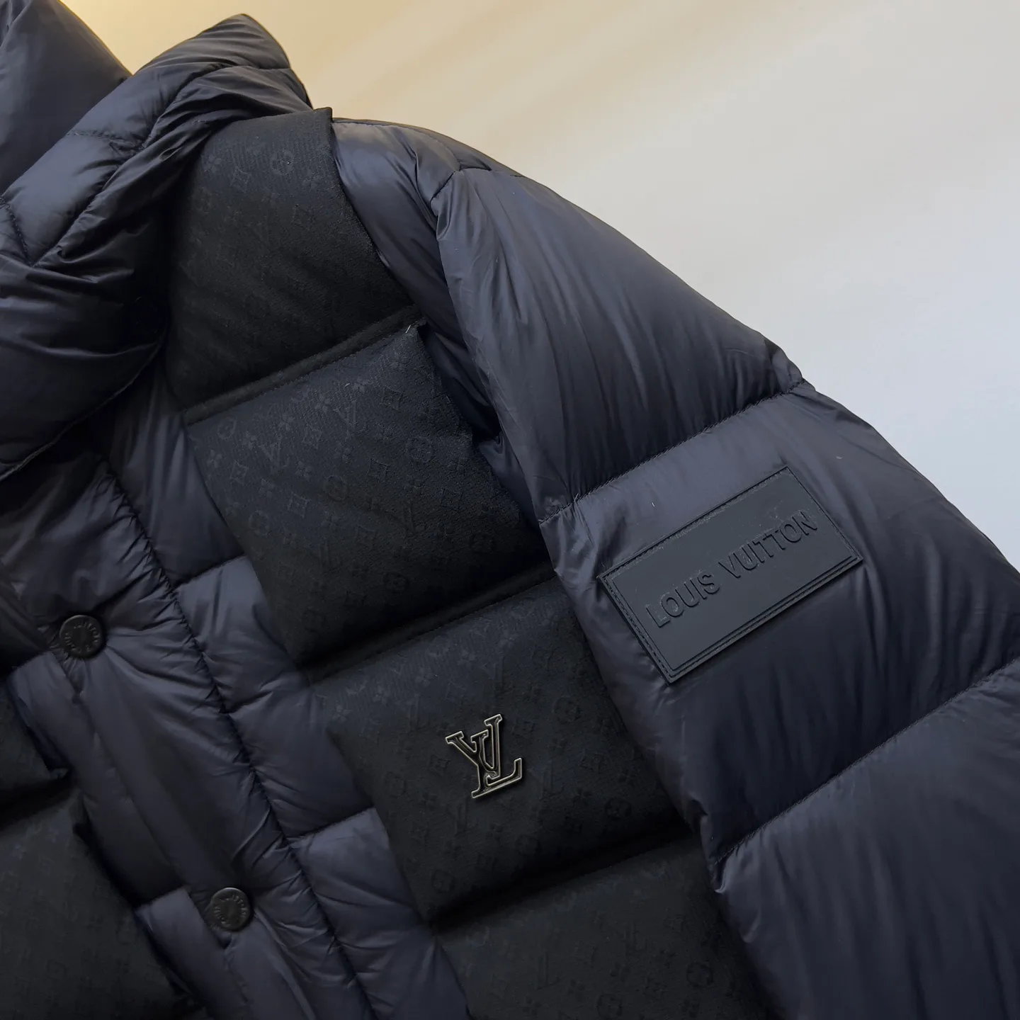 Куртки Женские Louis Vuitton 303072